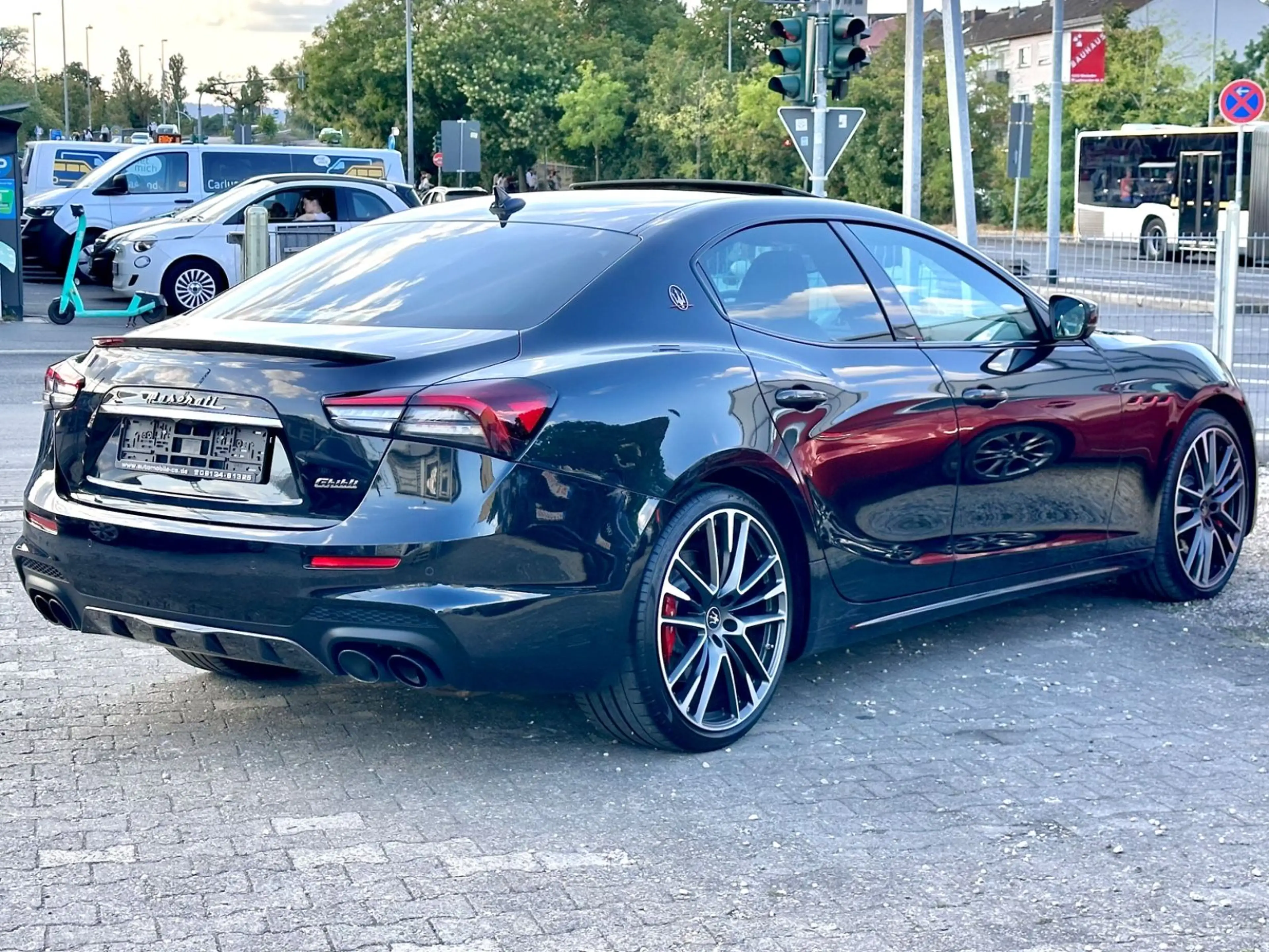 Maserati Ghibli GHIBLI TROFEO *VOLL+CARBON+U.V.M...! — photo 4