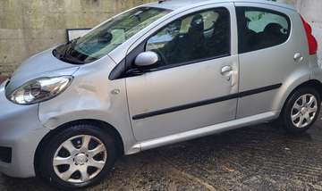 107 2005 1.0 12v Allure (sweet years) 5p 2tronic FL