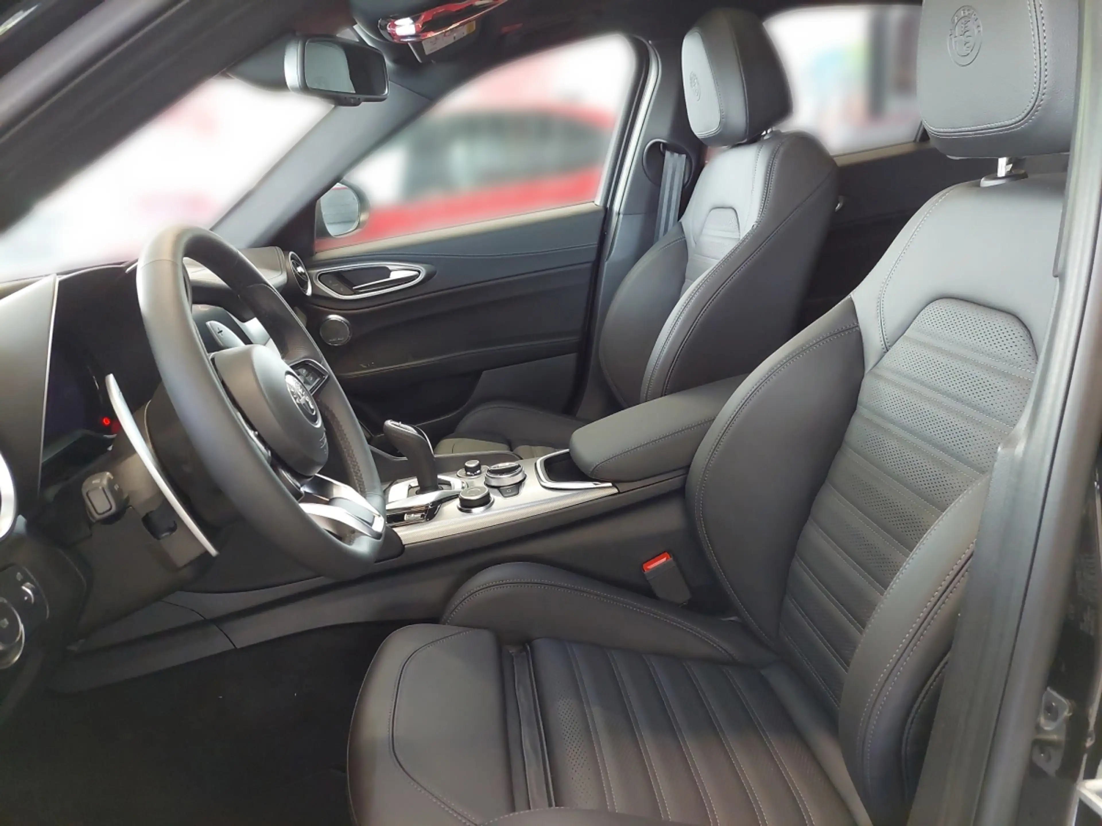Alfa Romeo Giulia Veloce Q4 — photo 5