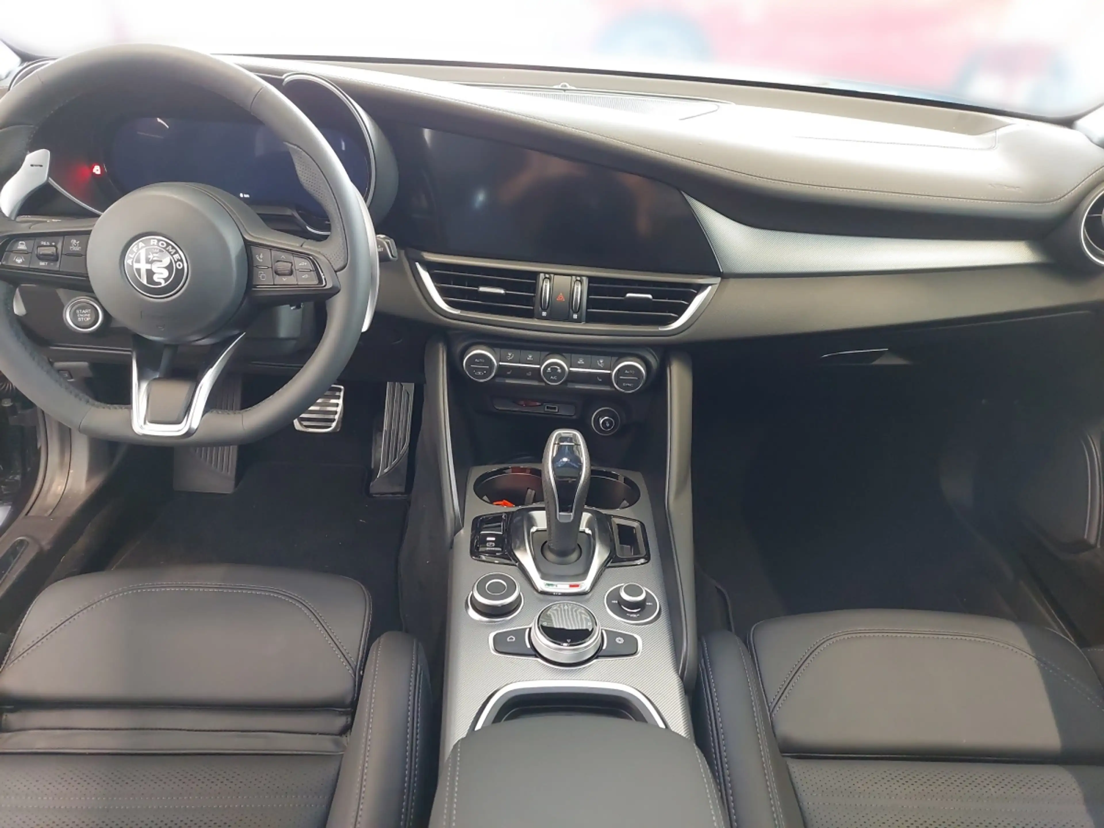 Alfa Romeo Giulia Veloce Q4 — photo 4