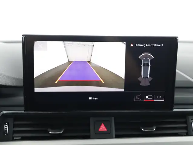Audi A4 view 16