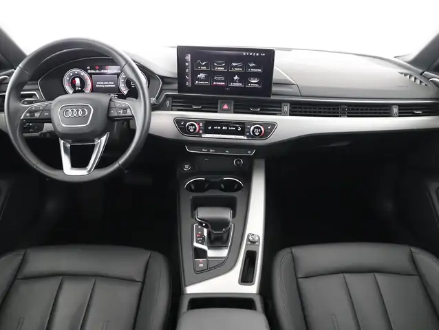 Audi A4 view 10
