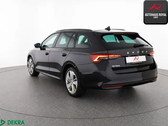 Skoda Octavia view 3