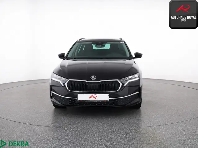 Skoda Octavia view 8