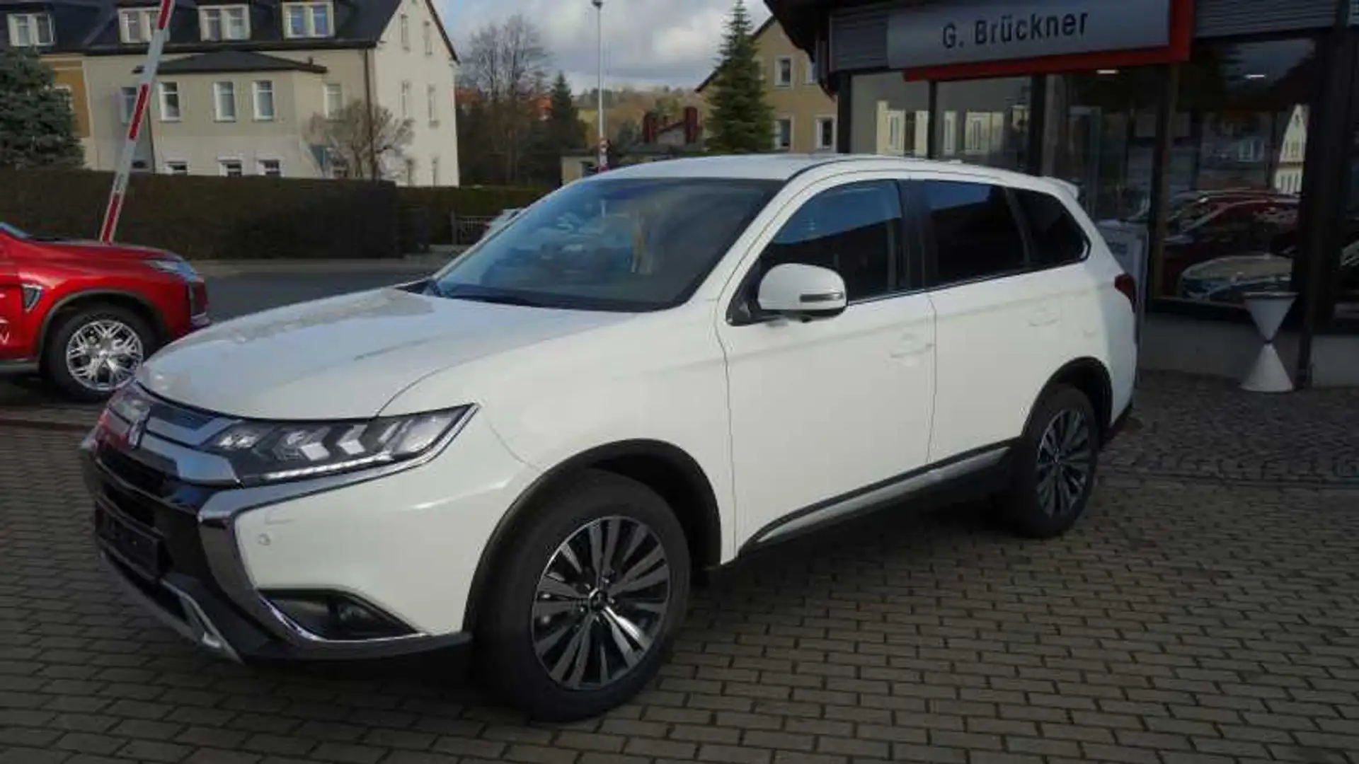 Mitsubishi Outlander Diamant+ 4WD CVT WR,LED/360°Kamera/Navi Weiß - 1