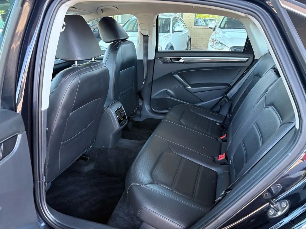 Volkswagen Passat снимка Volkswagen Passat
