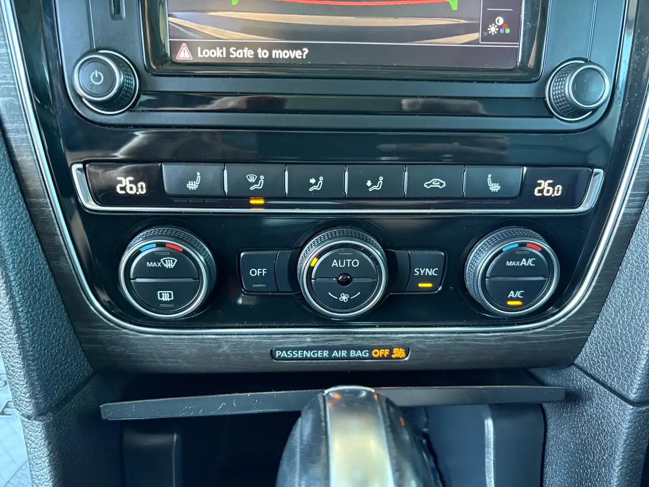 Volkswagen Passat снимка Volkswagen Passat