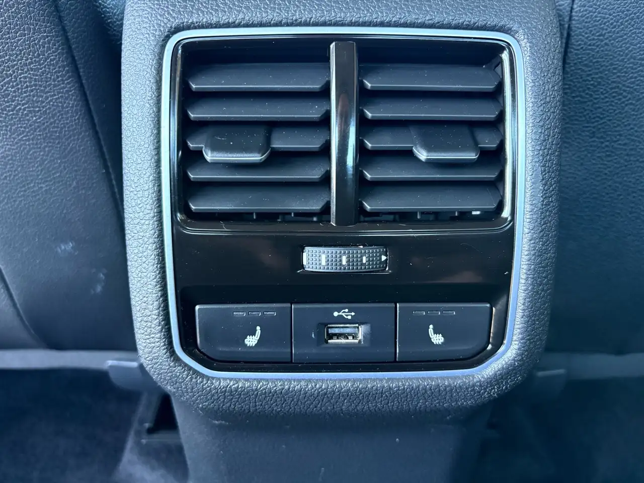 Volkswagen Passat снимка Volkswagen Passat