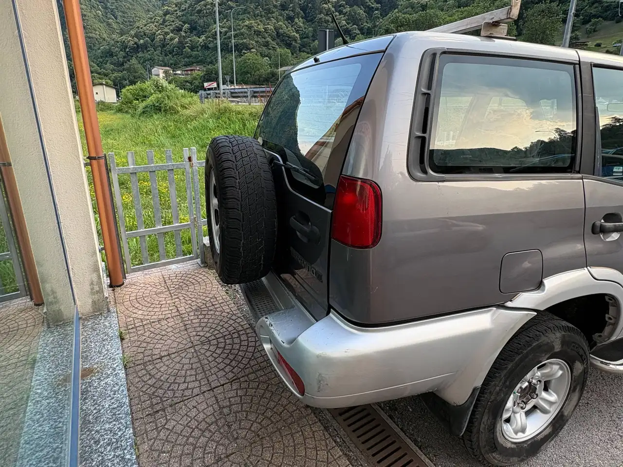 Nissan Terrano II 1997 5p 2.7 tdi SE 7 posti, foto 4