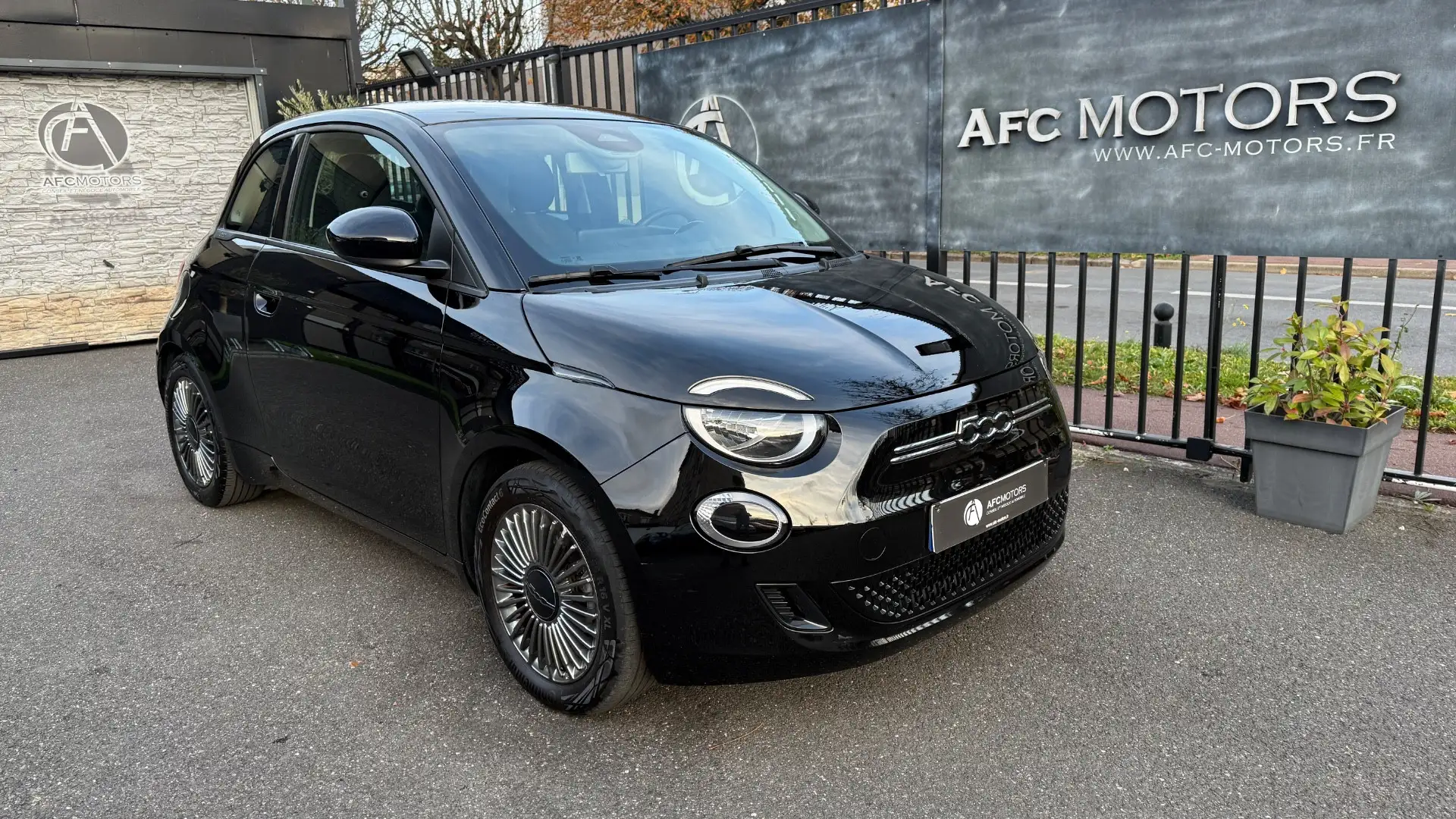 Fiat 500e 118 Ch Icone Schwarz - 1