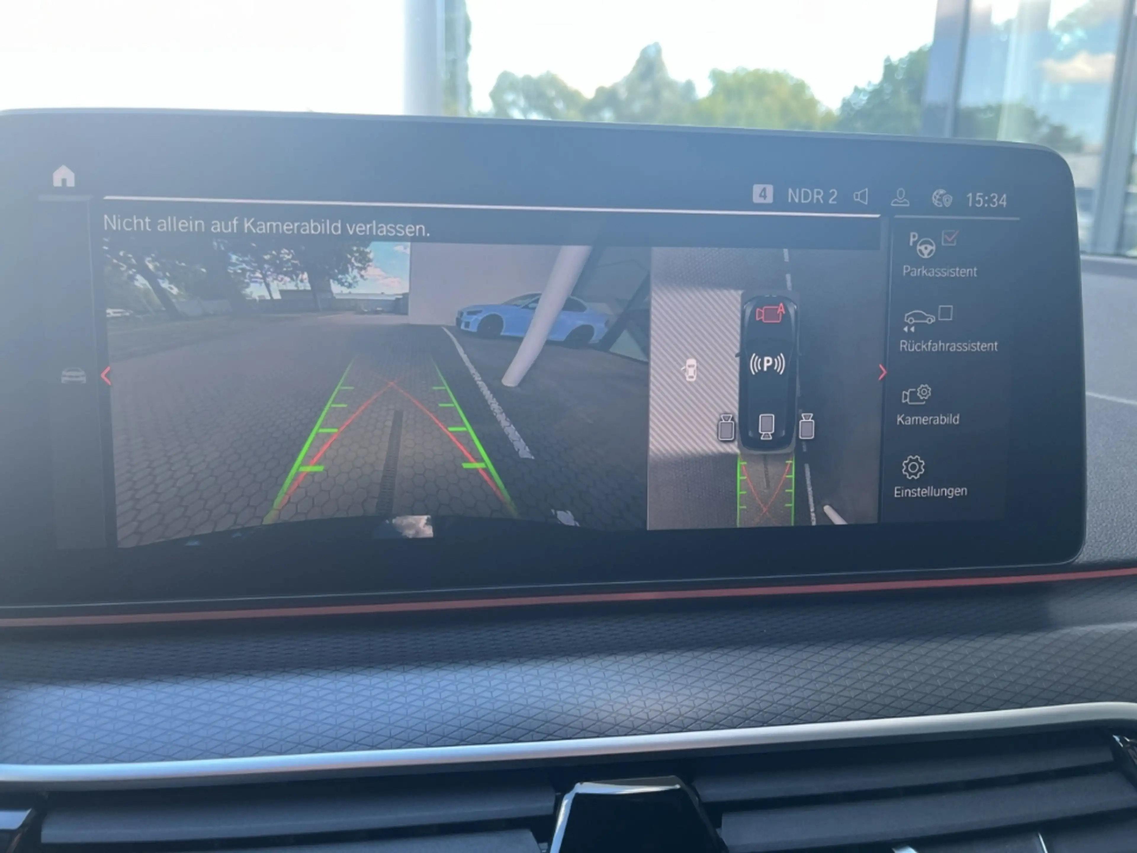 BMW 540 d xDrive M Sport touring/Panorama/Navi/Leder — photo 10