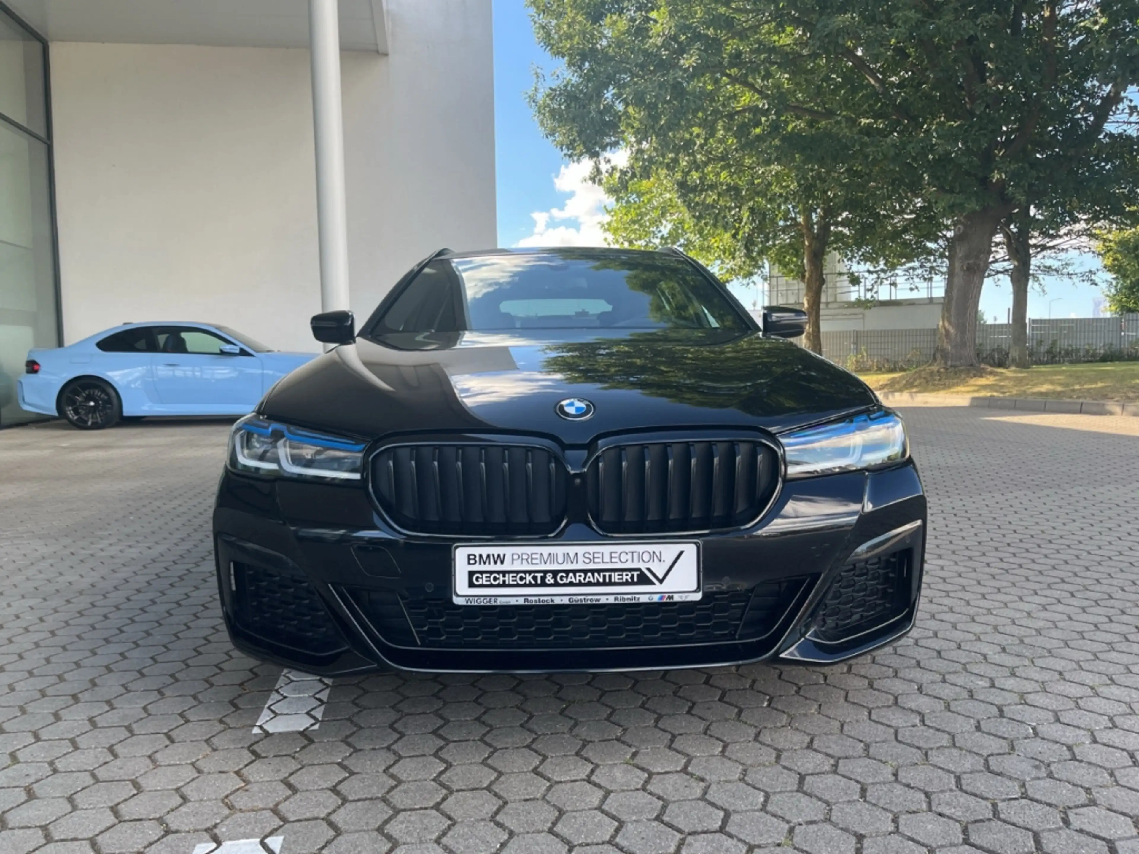 BMW 540 d xDrive M Sport touring/Panorama/Navi/Leder — photo 13