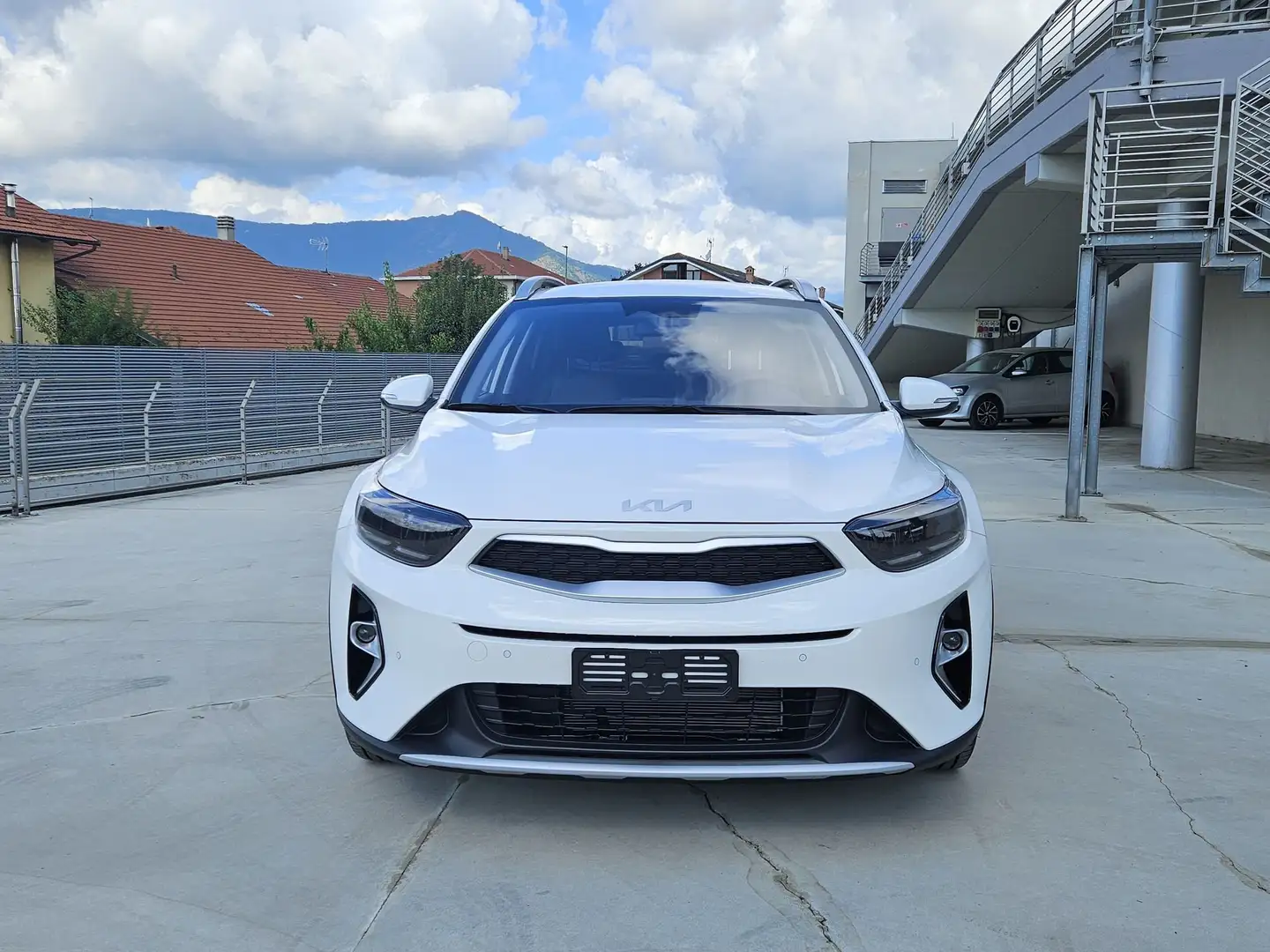 Kia Stonic Stonic 1.2 MPI GPL Style Special Edition Rouge - 2