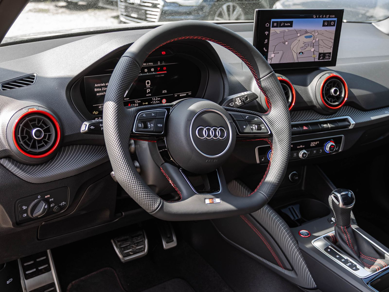 Audi SQ2 S-LINE quattro 300PS  PANO/ SONOS/19"/AHK/NA — photo 10