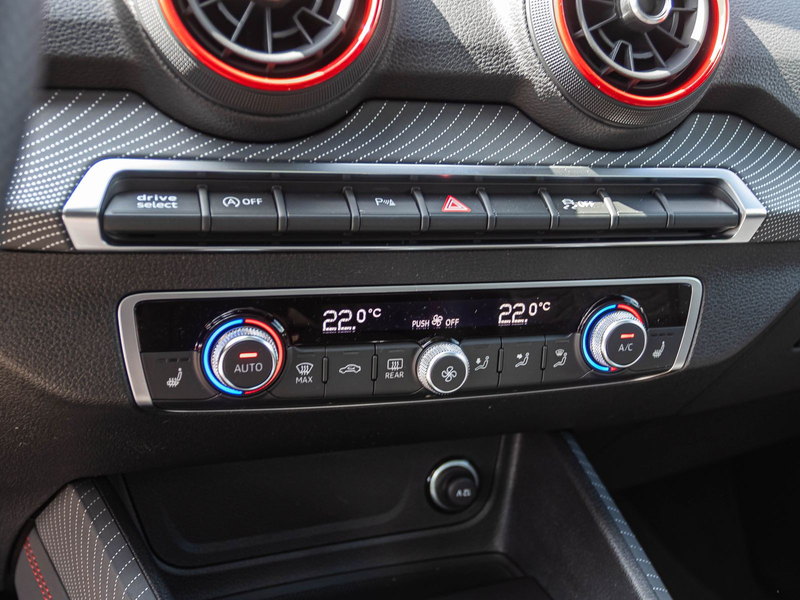 Audi SQ2 S-LINE quattro 300PS  PANO/ SONOS/19"/AHK/NA — photo 13