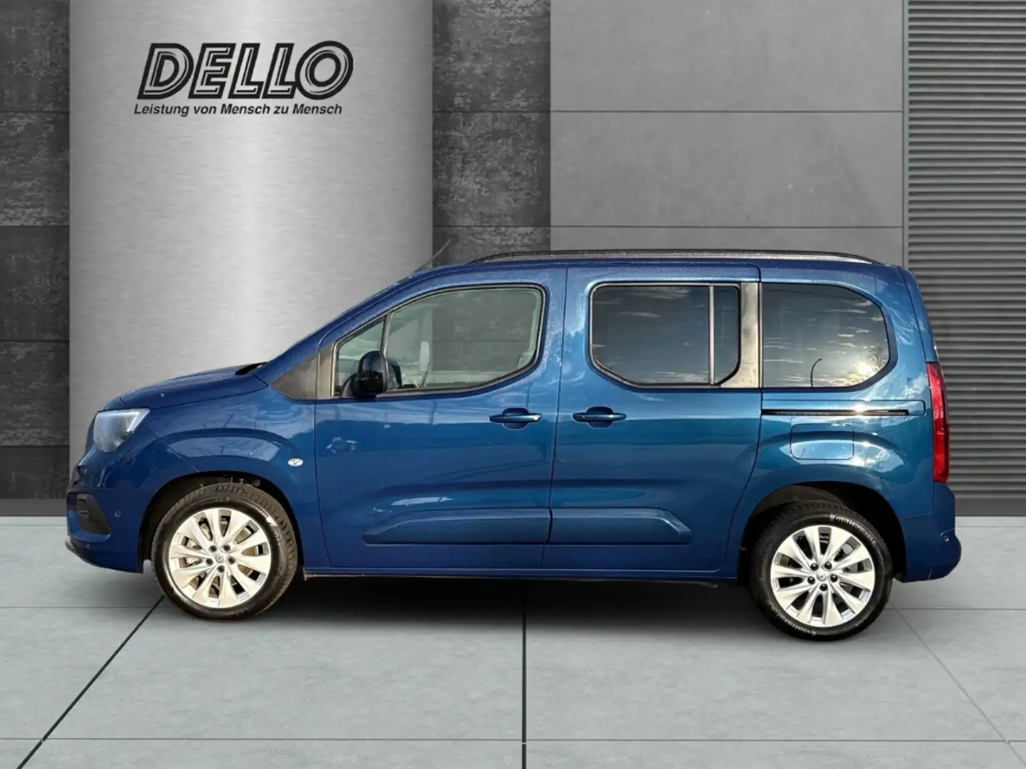 Opel Combo-e Ultimate 11kW PDC+Kamera Pano CarPlay Allwetter Blauw - 2