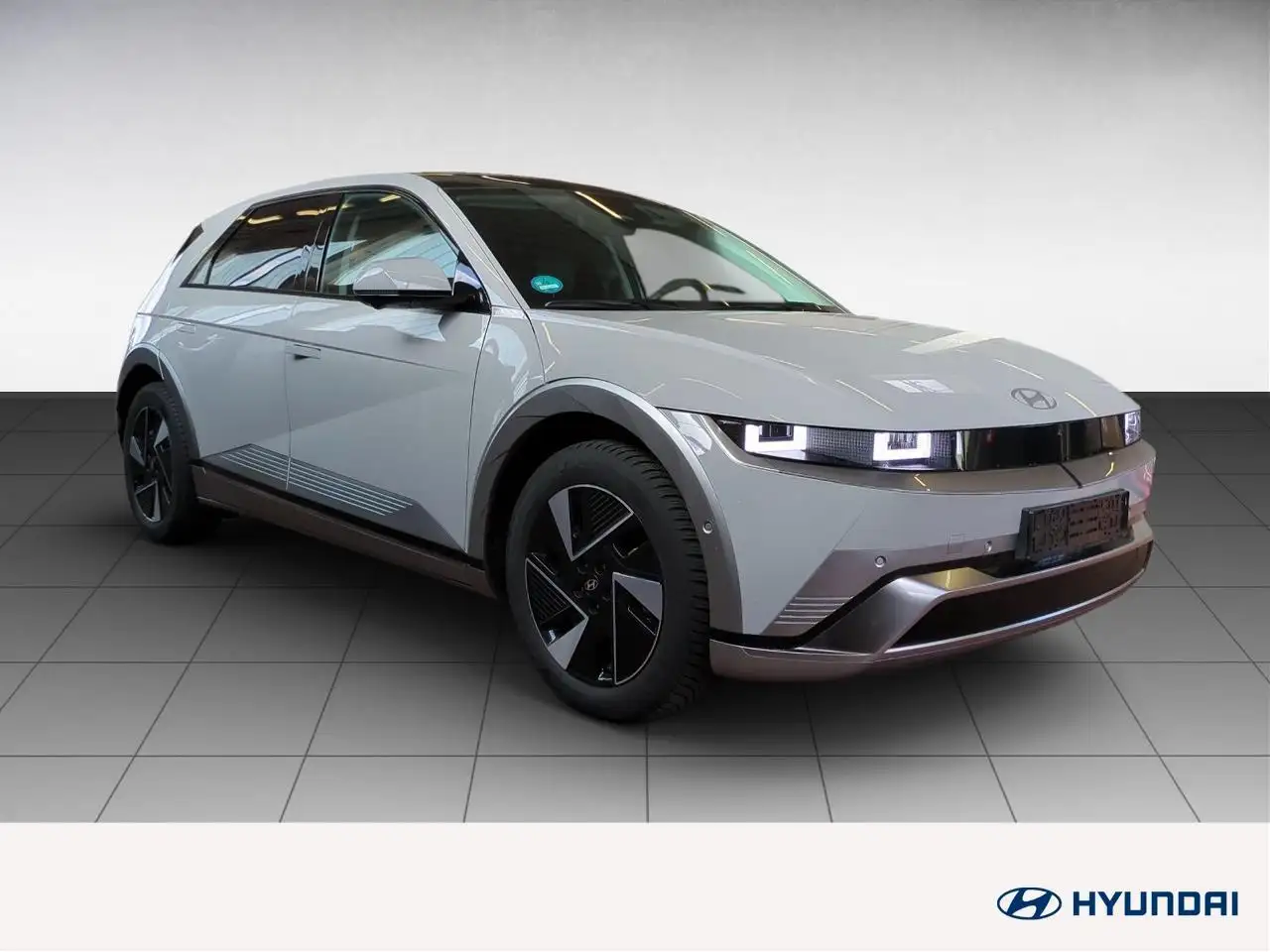 Hyundai Ioniq 5 FL (MY25) 84 kWh (325 PS) 4WD UNIQ, Pano, миниатюра 3