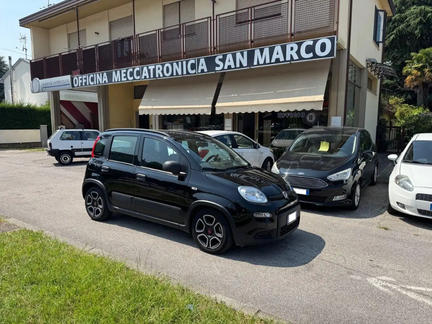 Fiat Panda 1.0 FireFly S&S Hybrid #NEOPATENTATI Noir - 1