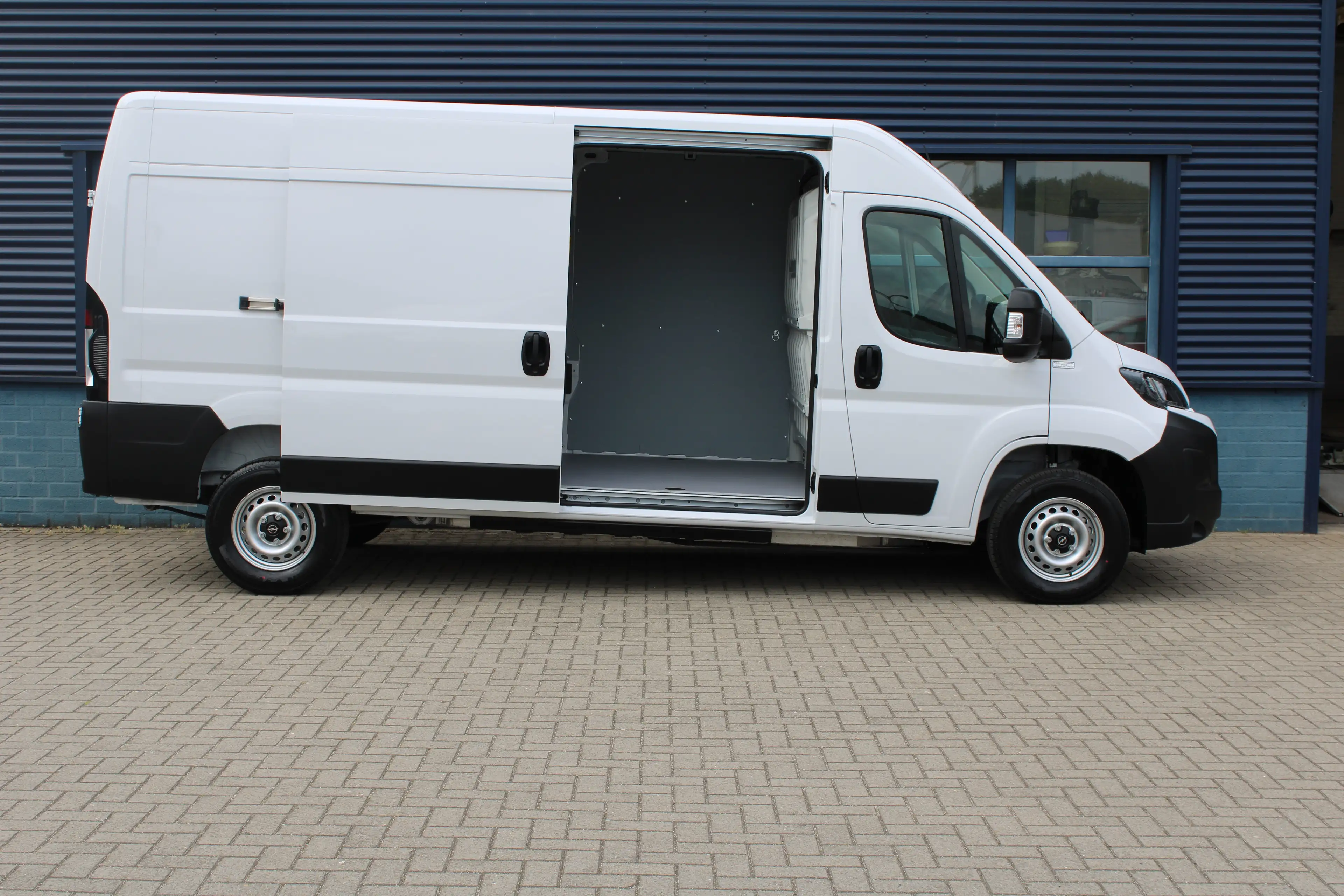 Opel Movano-e Electric L3 110 kWh | CAMERA | NAVI 10" | DRAADLOO — photo 9