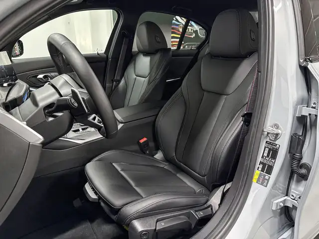 BMW 3 Series view 10