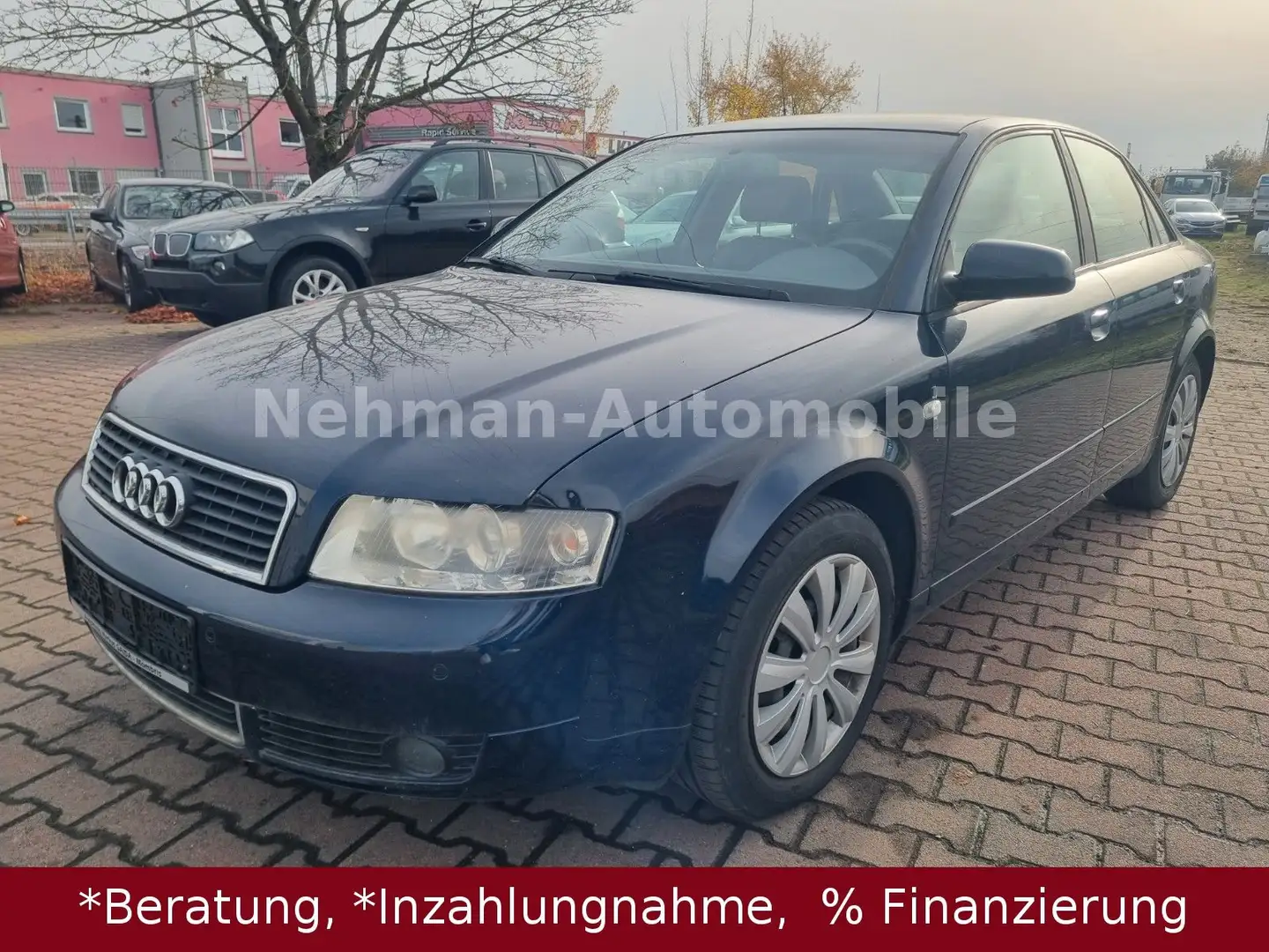 Audi A4 2.4 Blau - 1