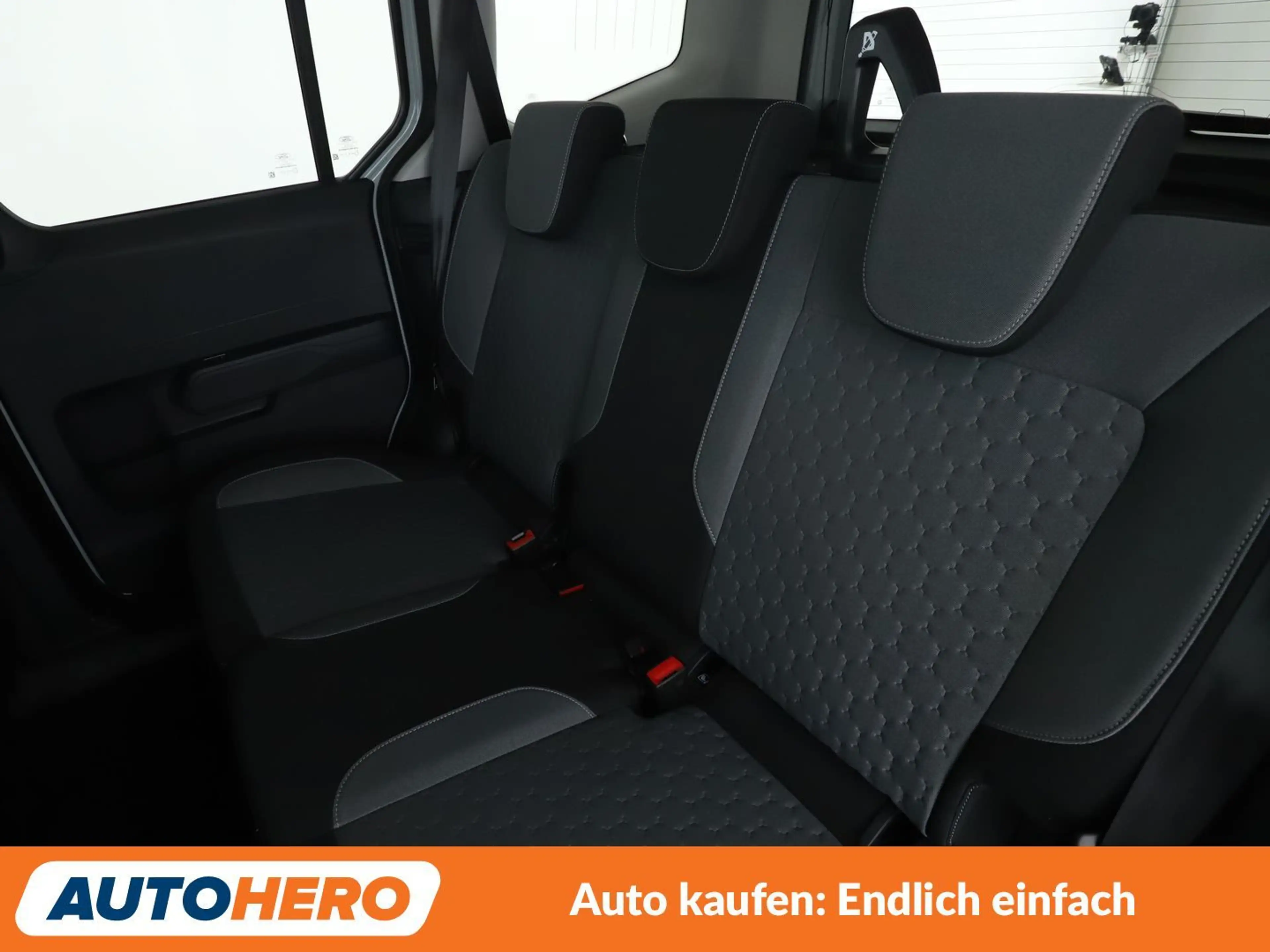 Ford Tourneo Courier 1.0 EcoBoost Titanium*SPUR*CAM*PDC*SHZ*KLIMA* — photo 14