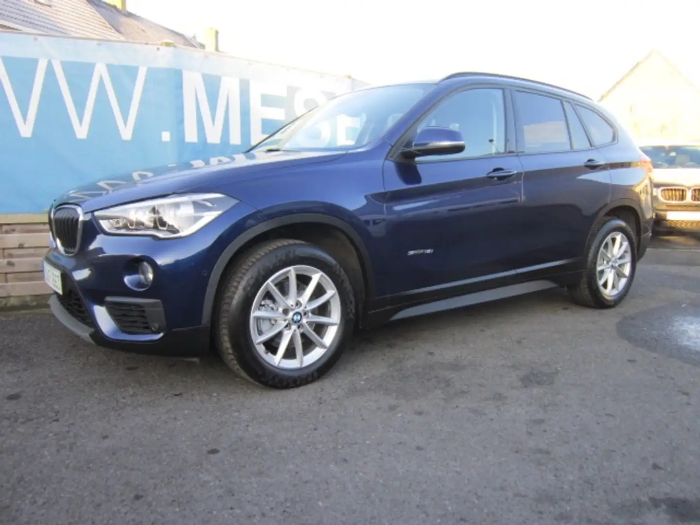 BMW X1 1.8i BENZINE - OPEN PANO DAK - NAVI - TREKHAAK Bleu - 1