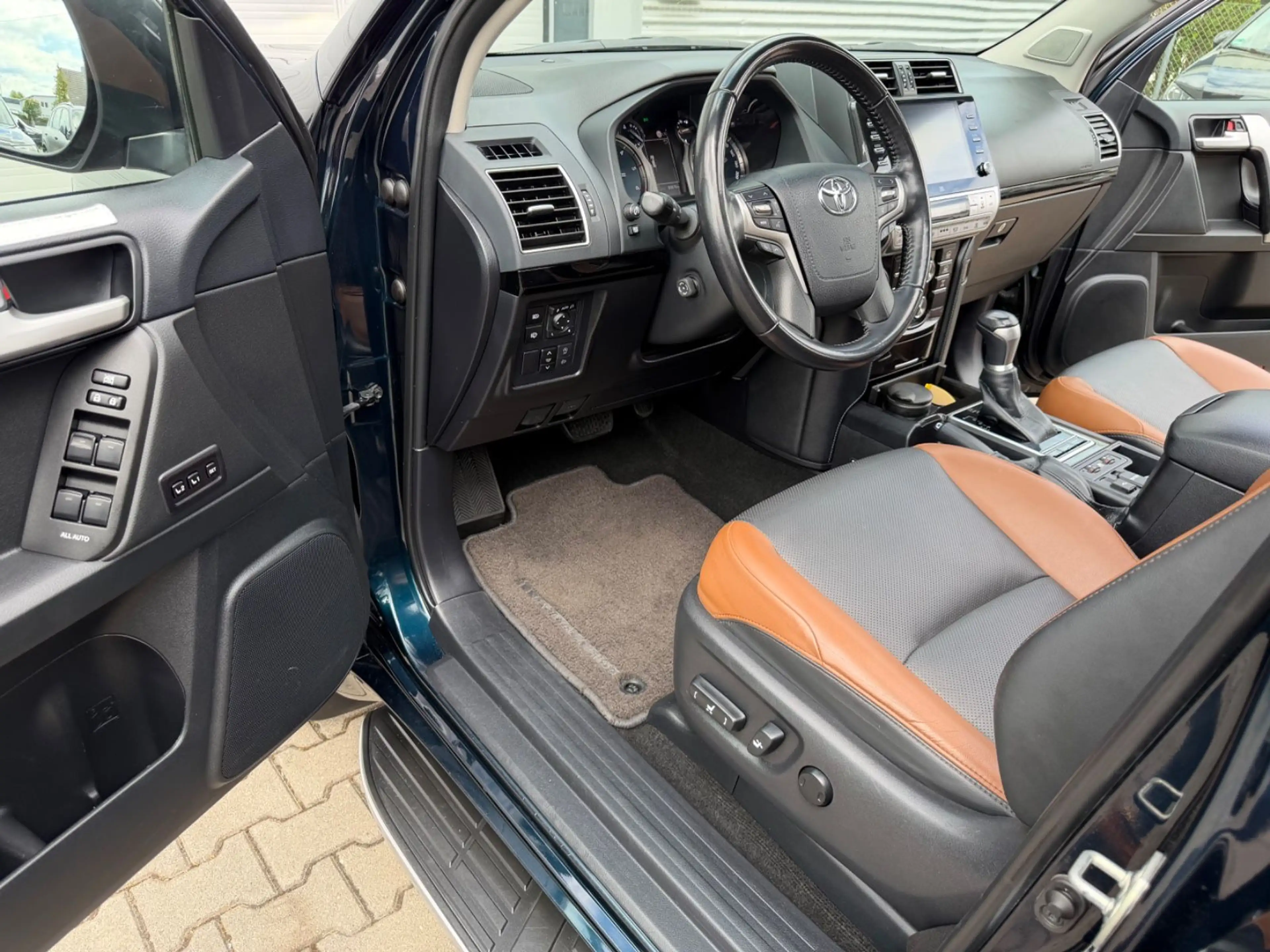 Toyota Land Cruiser TEC EDITION°7 SITZ°VOLL — photo 7