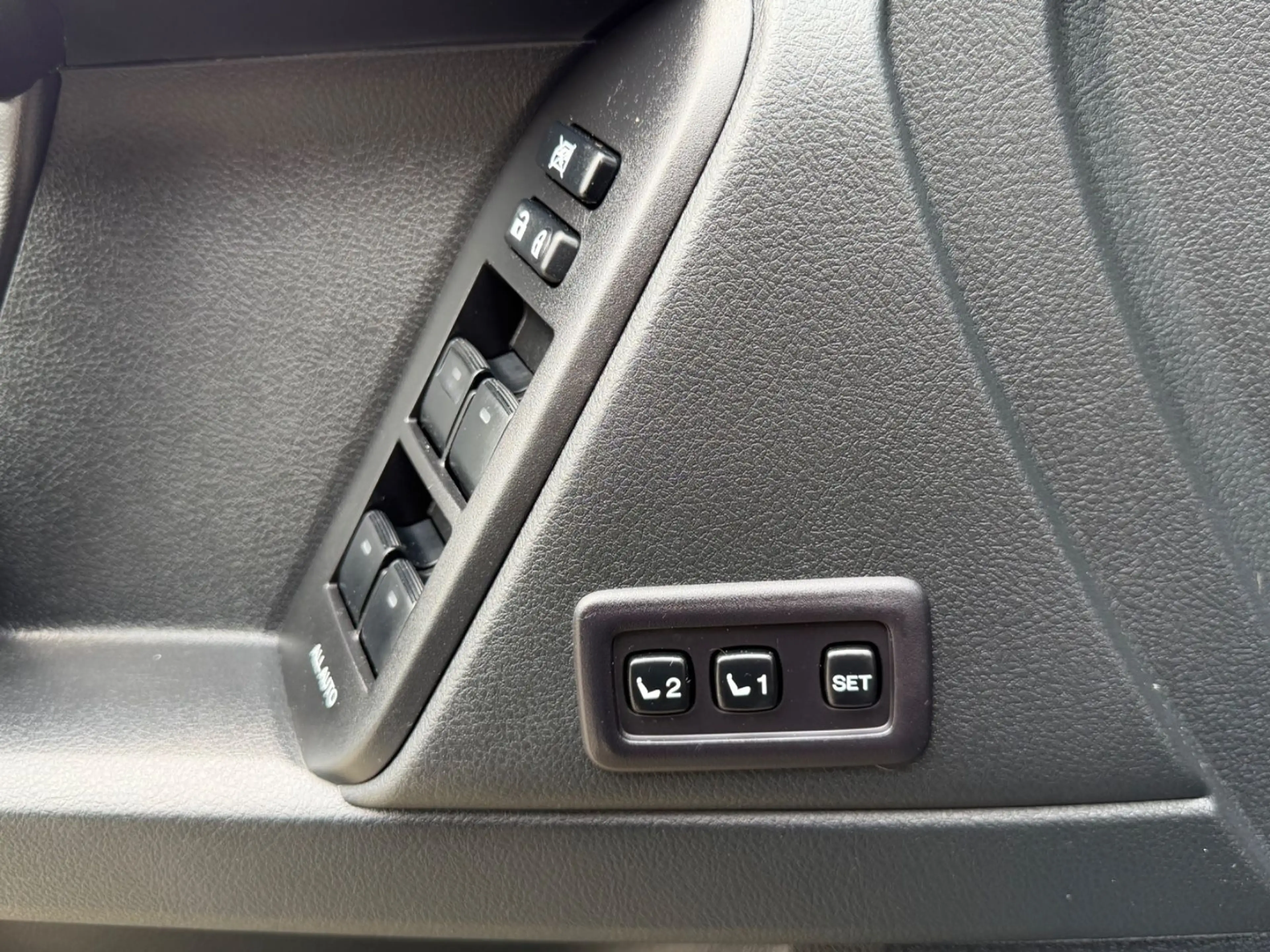 Toyota Land Cruiser TEC EDITION°7 SITZ°VOLL — photo 10