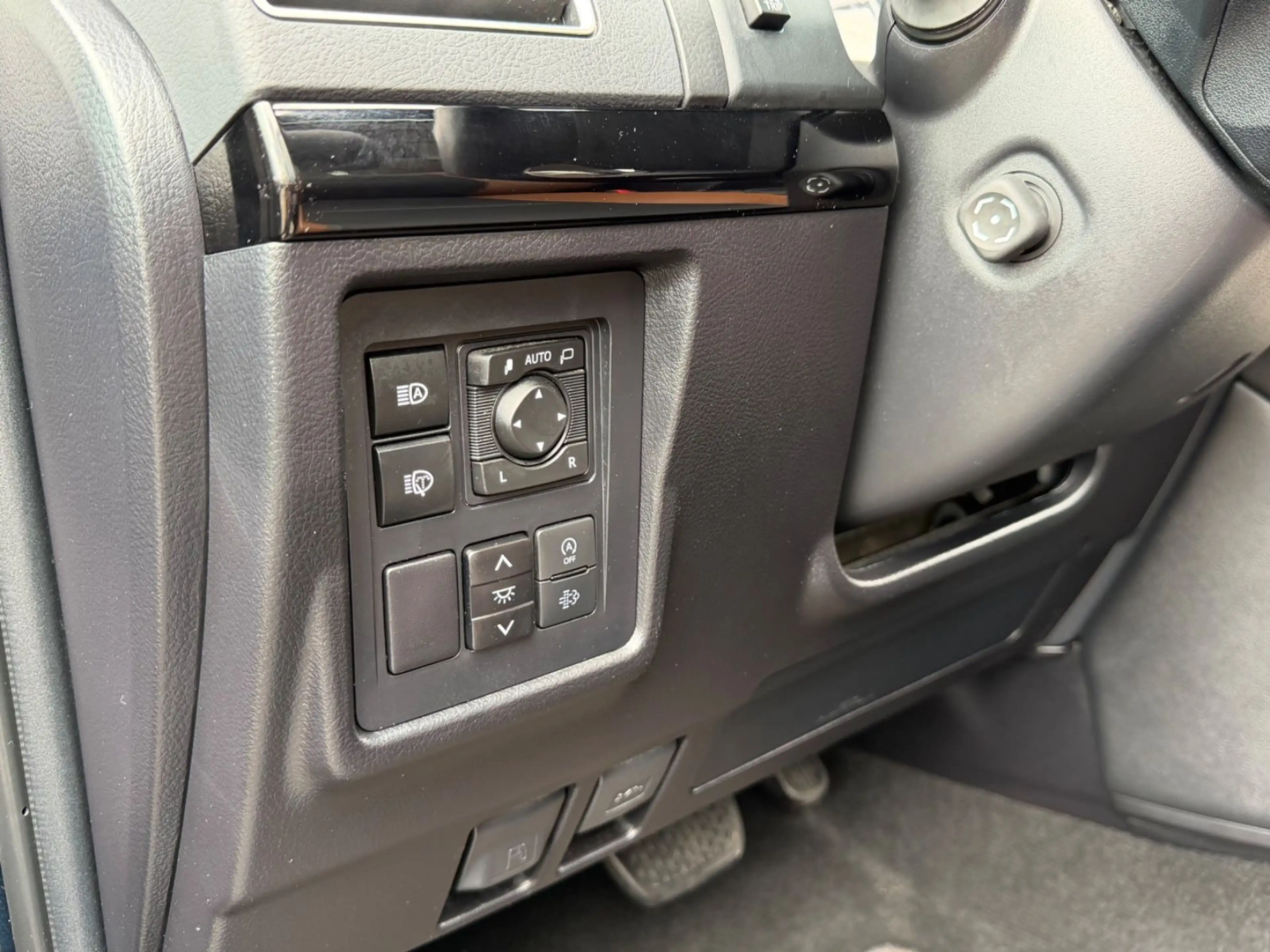 Toyota Land Cruiser TEC EDITION°7 SITZ°VOLL — photo 9