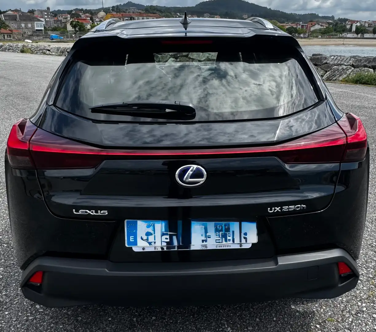Lexus UX 250h UX 250h Business Navigation 2WD Negro - 2