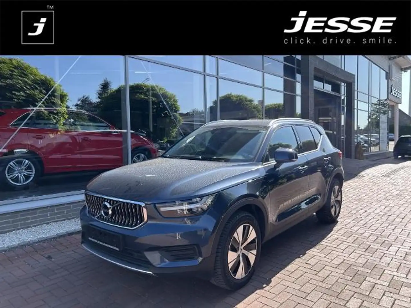 Volvo XC40 T4 Recharge DKG Inscription Expression LED H&K Blue - 1