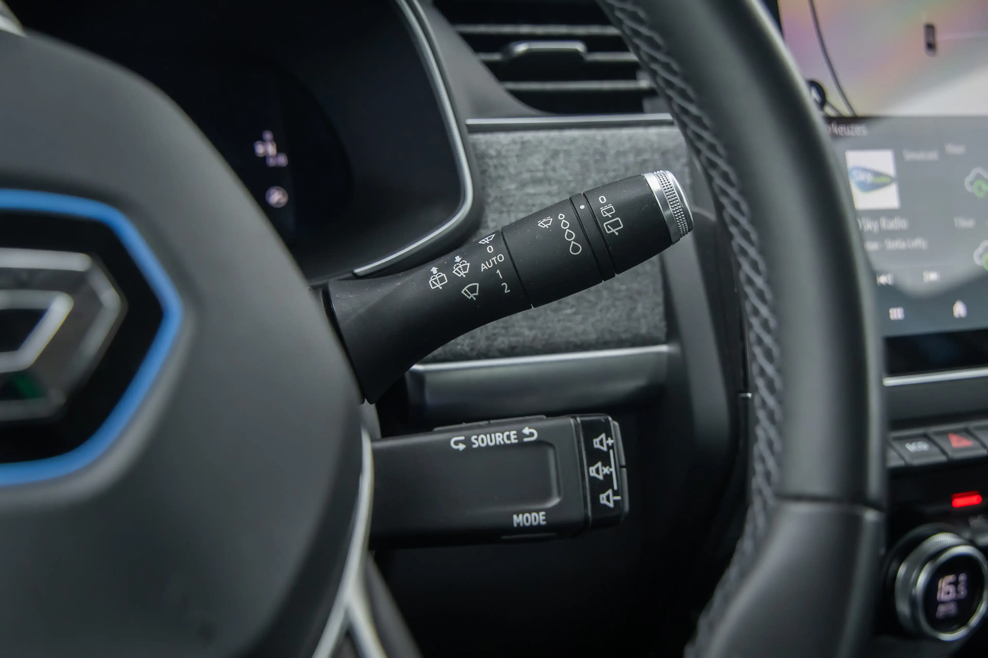 Renault ZOE R135 Intens Bns 52kwh Camera | Pdc | Carplay | Hal — photo 15