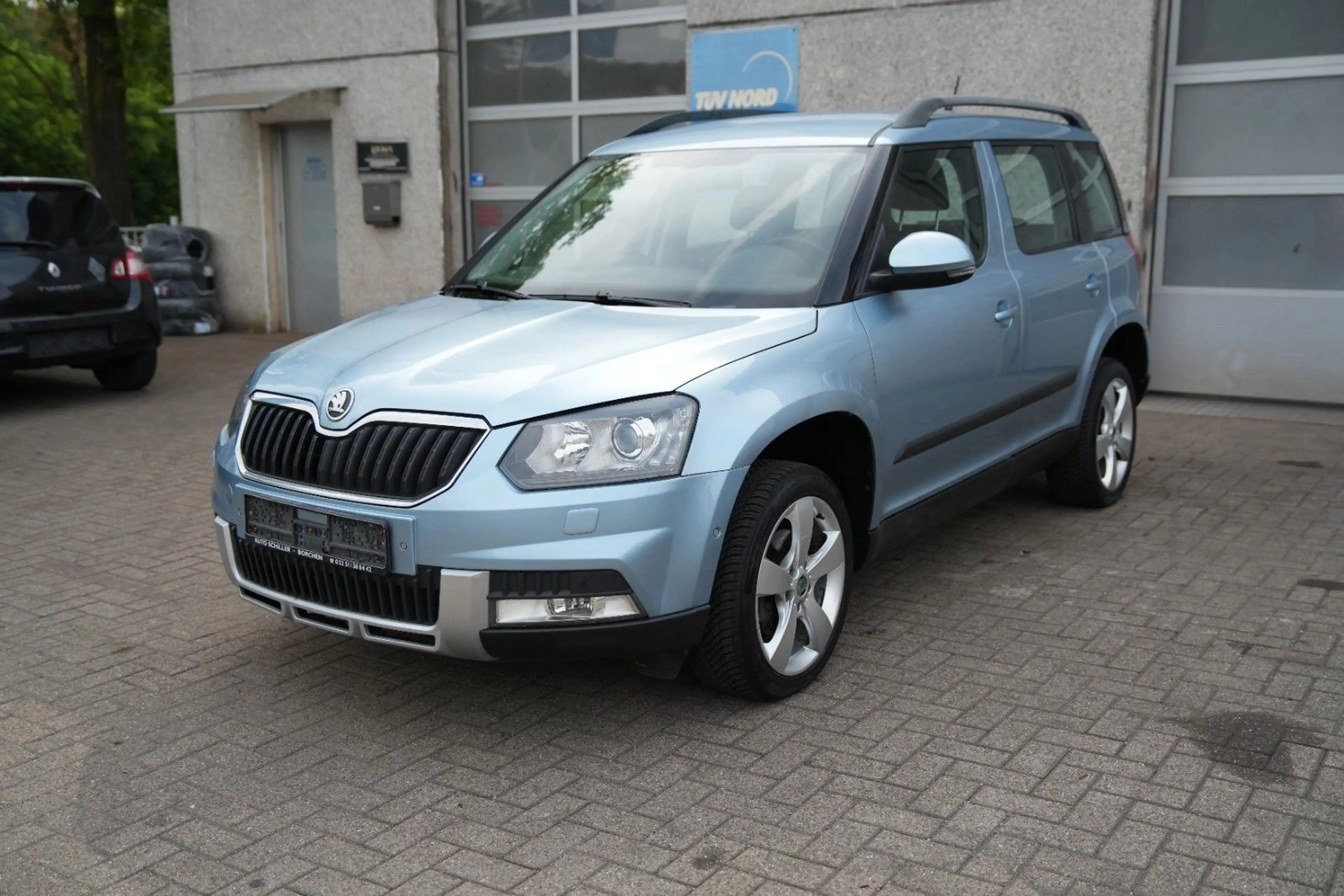 Skoda Yeti 2.0 TDI 4x4 DSG Elegance Outdoor — photo 3