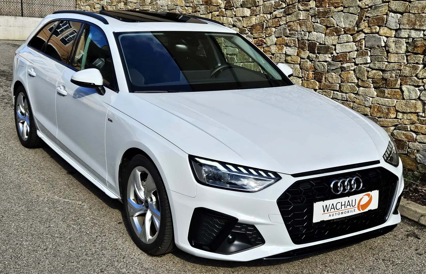 Audi A4 Avant 40 TDI S-line*PANO*Massage*Vorrüstung AHK Weiß - 2
