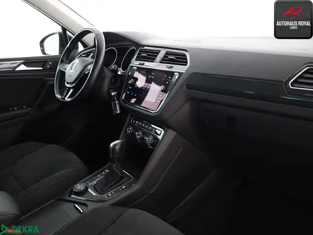 Volkswagen Tiguan view 11