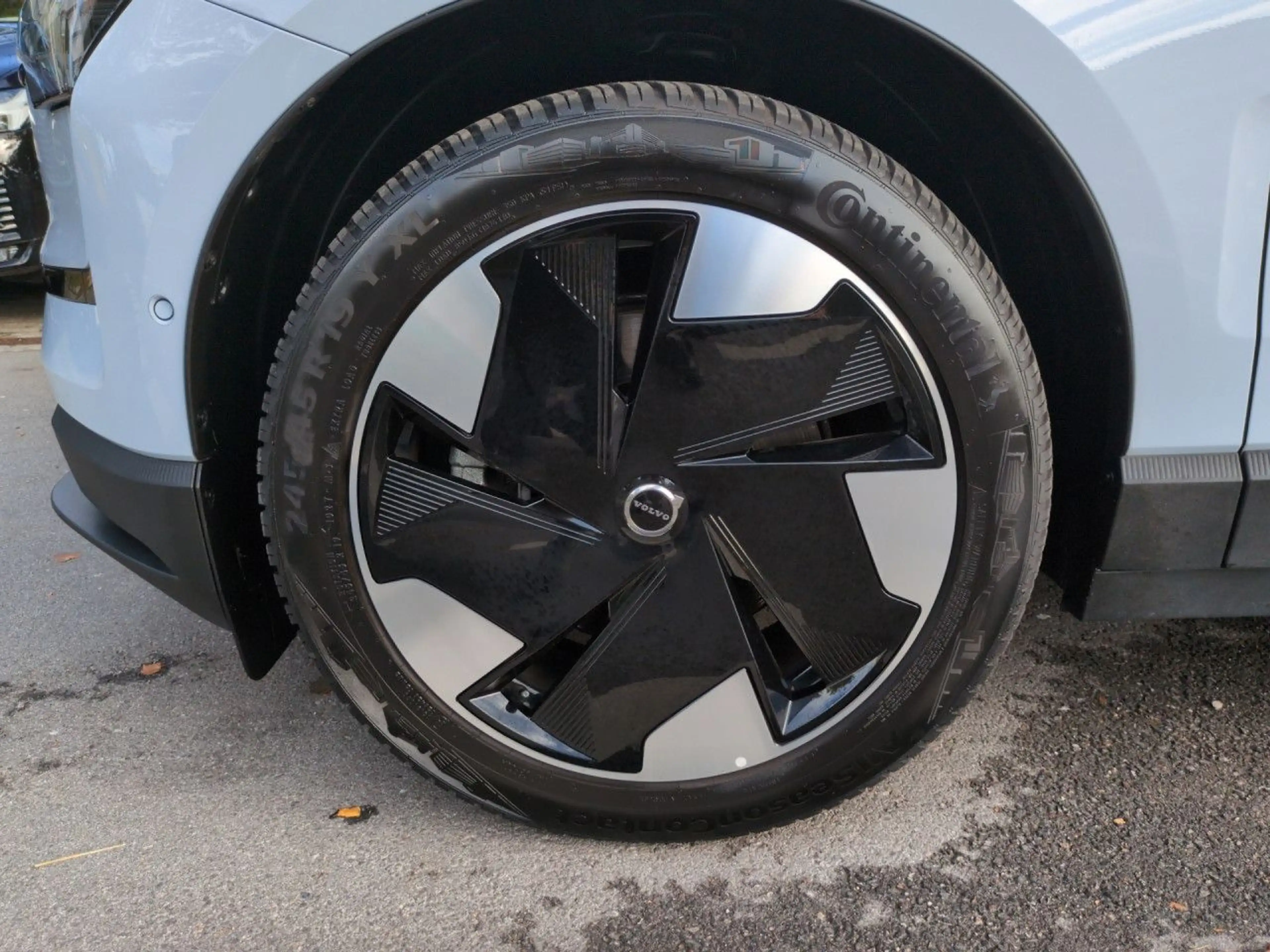 Volvo EX30 Ultra 2WD Pure Electric Bluetooth LED Klima — photo 22