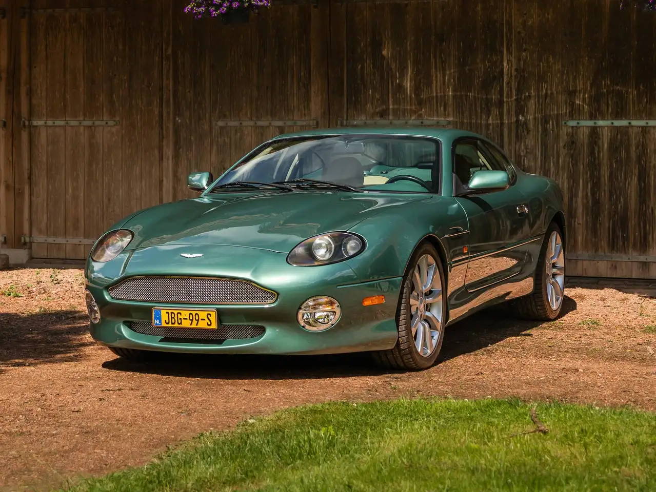 Aston Martin DB7