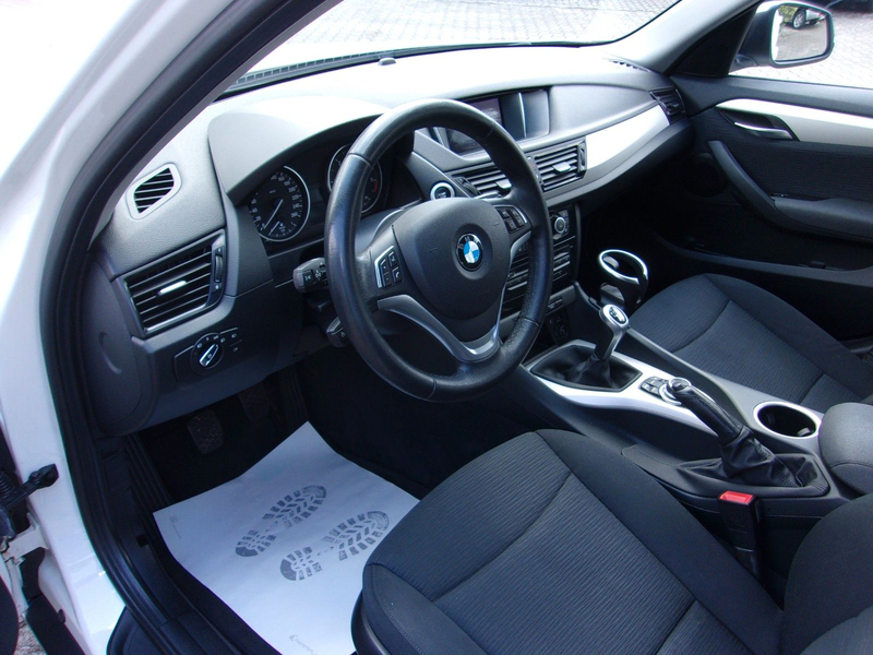 BMW X1 sDrive16d — photo 7