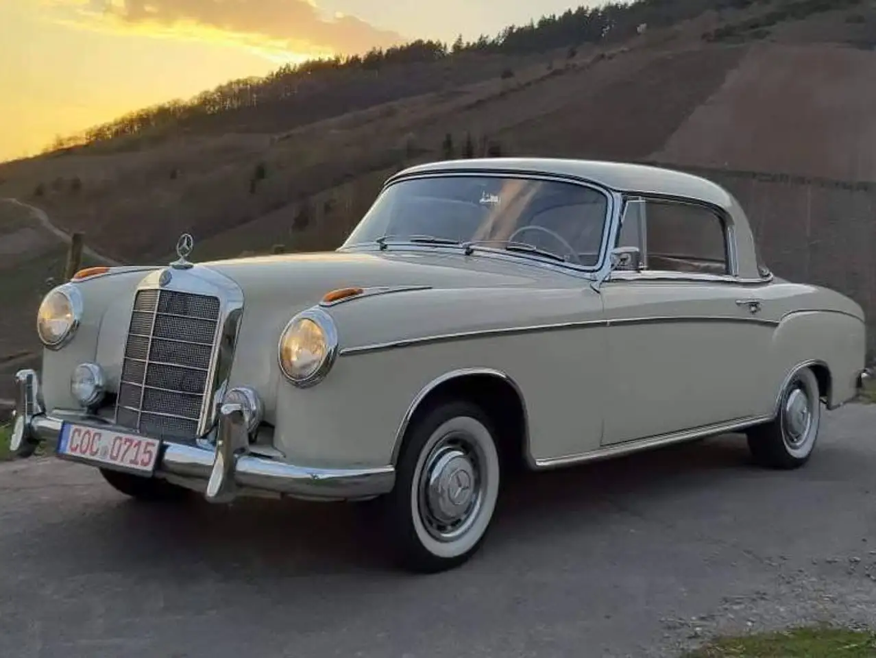 Mercedes-Benz 220S Coupe Ponton (Baureihe W180), foto 2