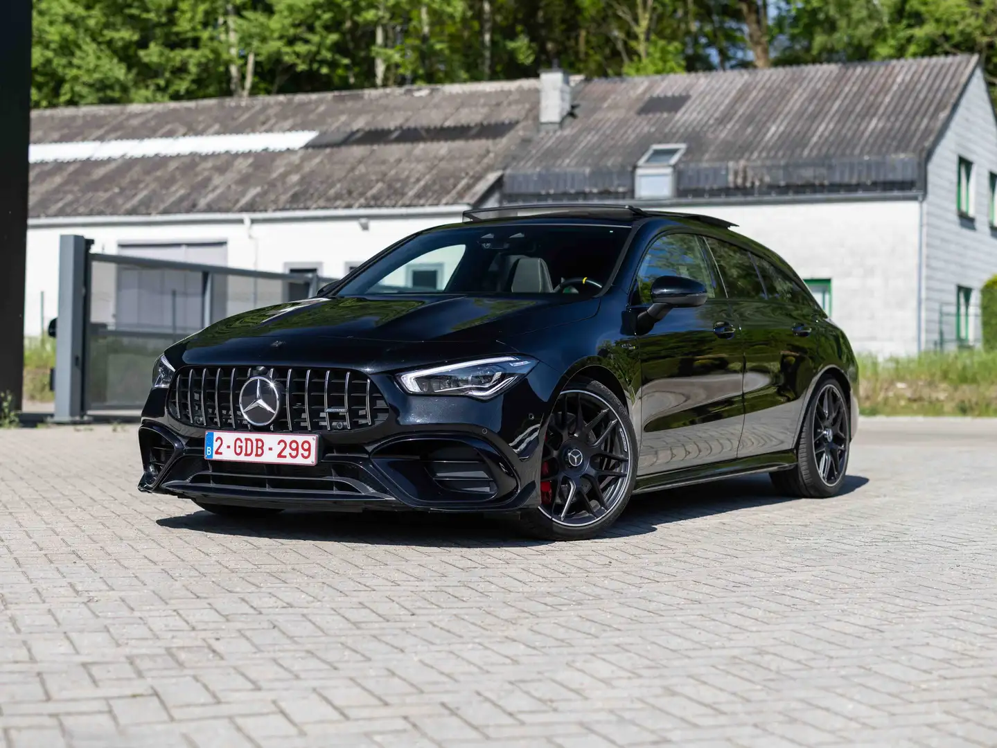 Mercedes-Benz CLA 45 AMG AMG CLA 45 S 4Matic+ Shooting B AMG Speedsh 8G-D Černá - 1
