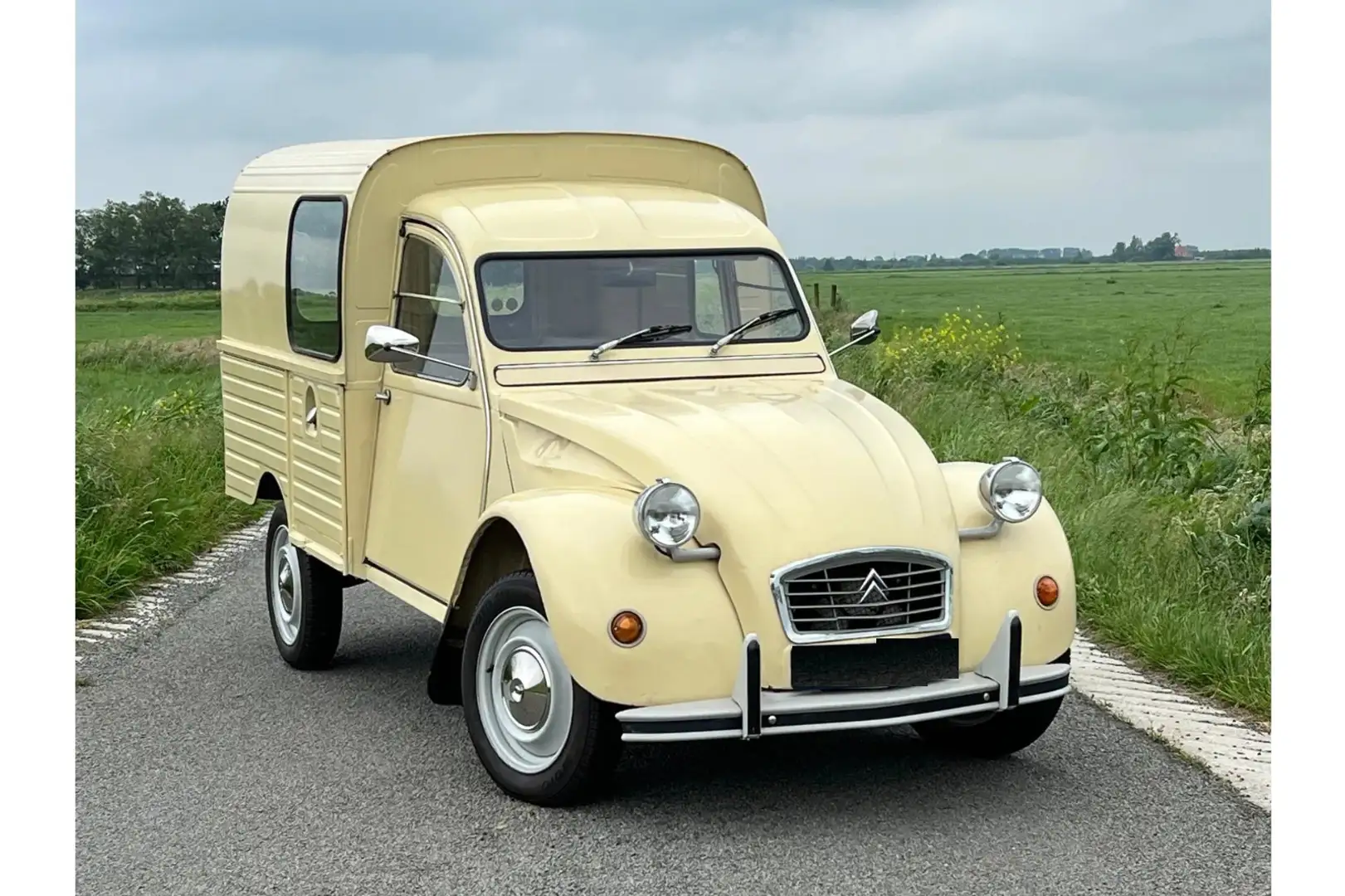 Citroen 2CV AK Fourgonnette Beige - 1