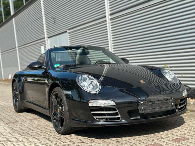 Imagine Porsche 997 Carrera 4 Cabrio, Triple Black, PDK ,Klappe