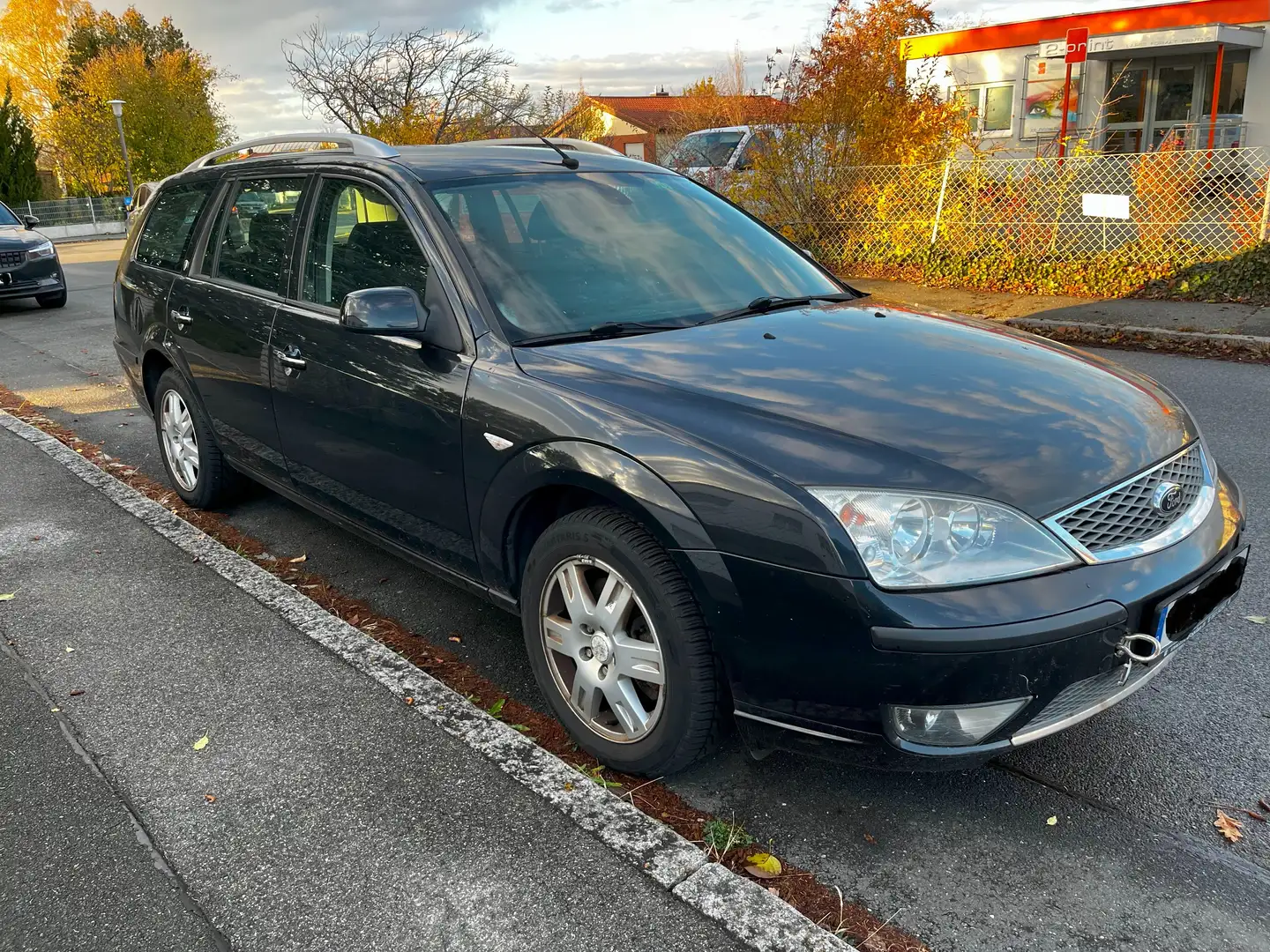 Ford Mondeo Mondeo 1.8 Turnier Ghia X Чёрный - 2