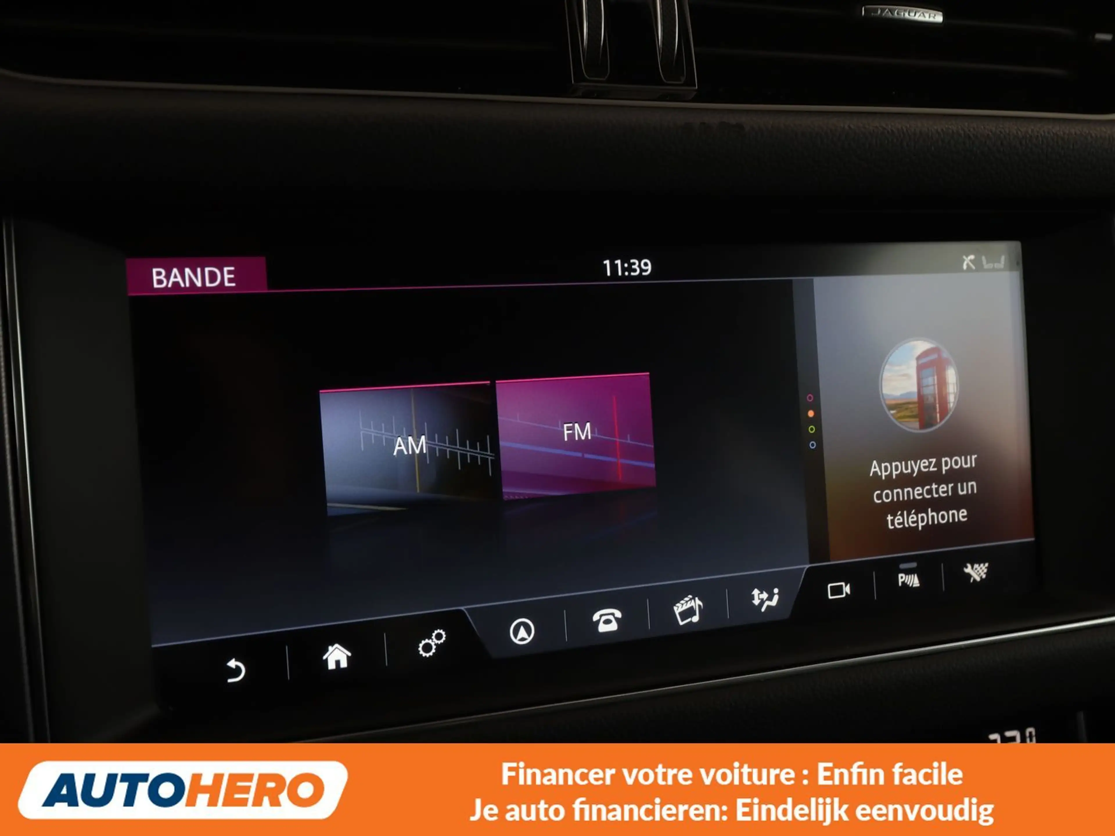 Jaguar XF 20d R-Sport AWD — photo 10