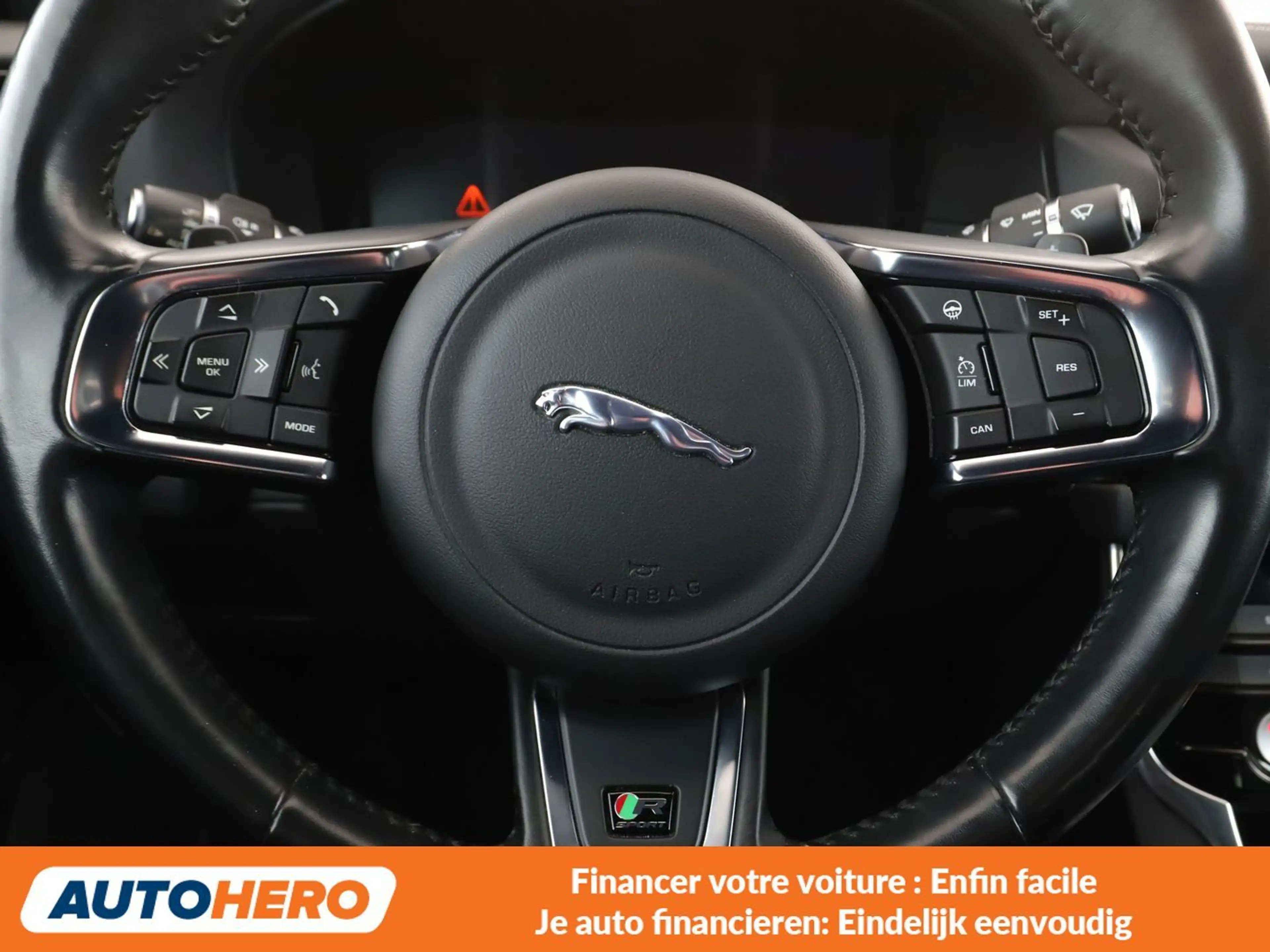 Jaguar XF 20d R-Sport AWD — photo 6