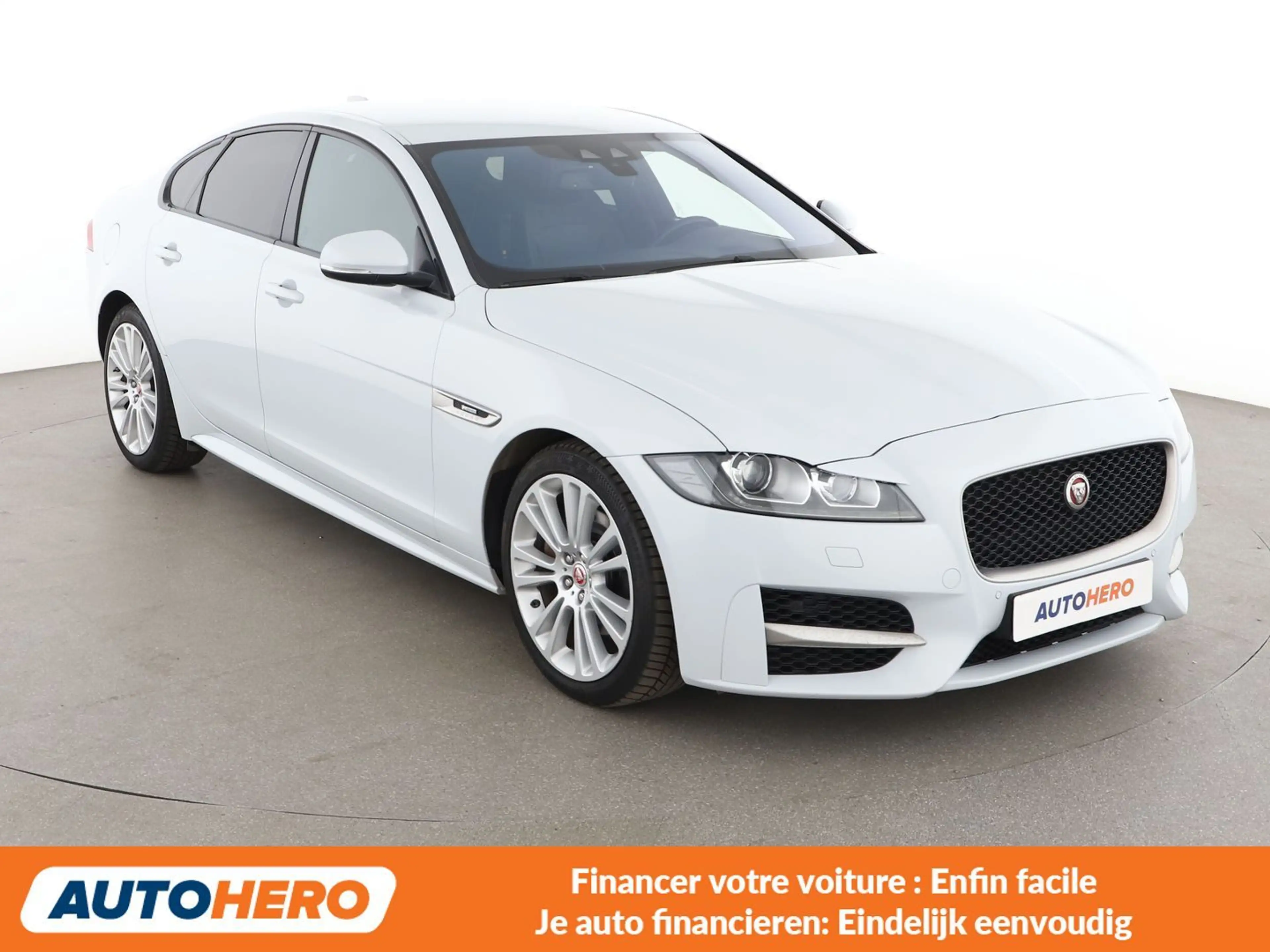 Jaguar XF 20d R-Sport AWD — photo 5