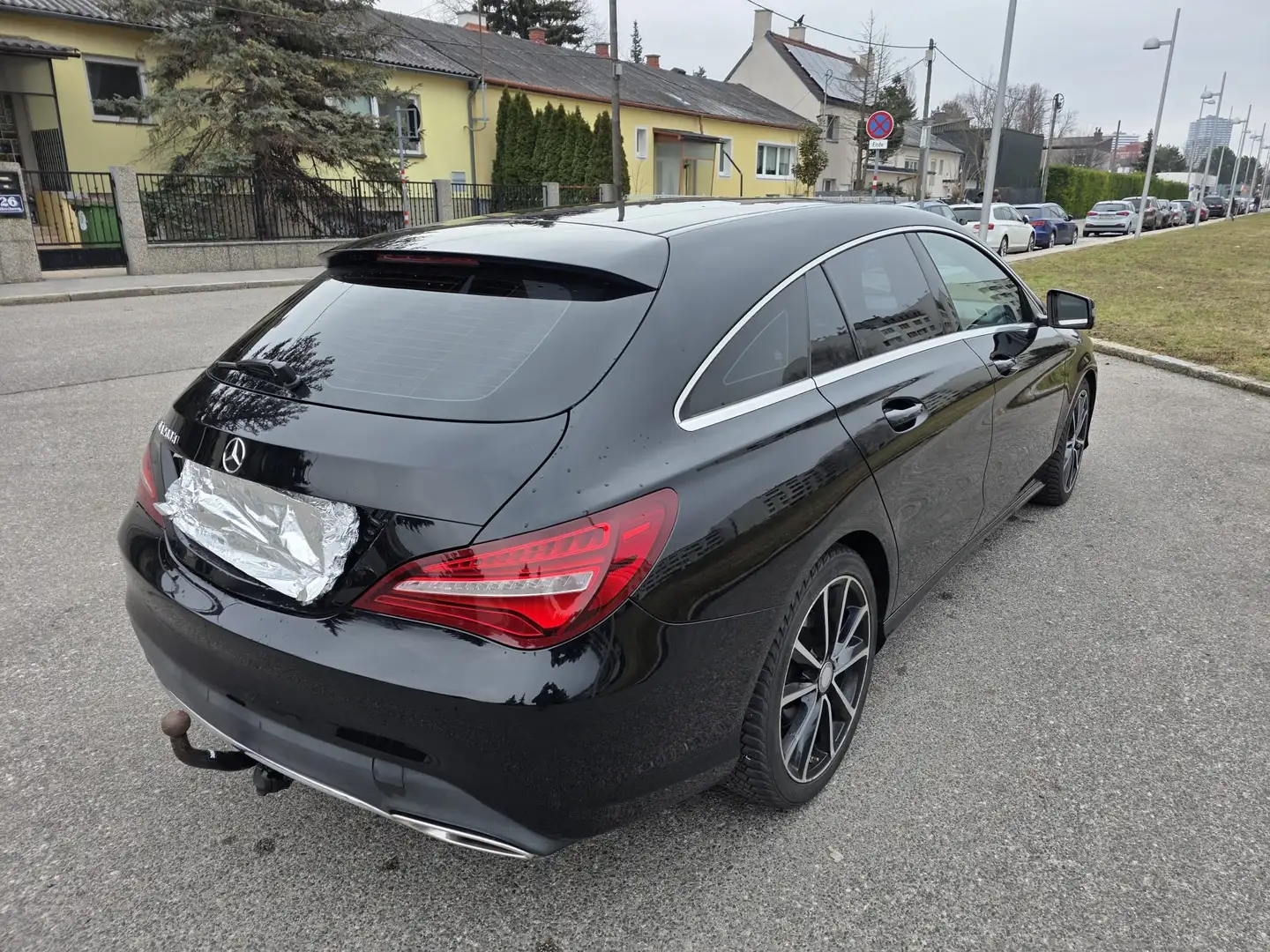 Mercedes-Benz CLA 200 Shooting Brake d 7G-DCT UrbanStyle Edition - 2