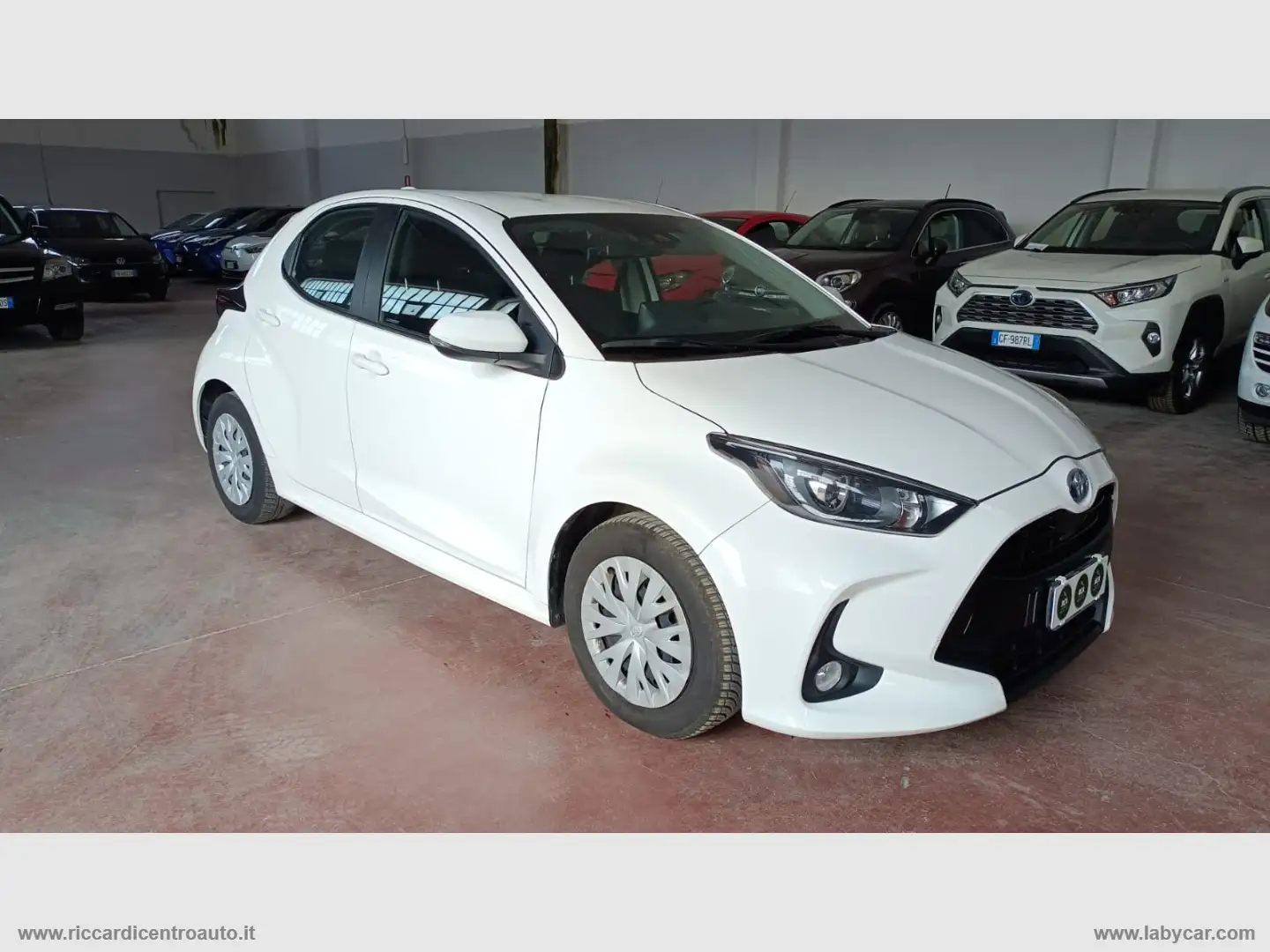 Toyota Yaris 1.5 Hybrid 5p. Active Blanc - 2