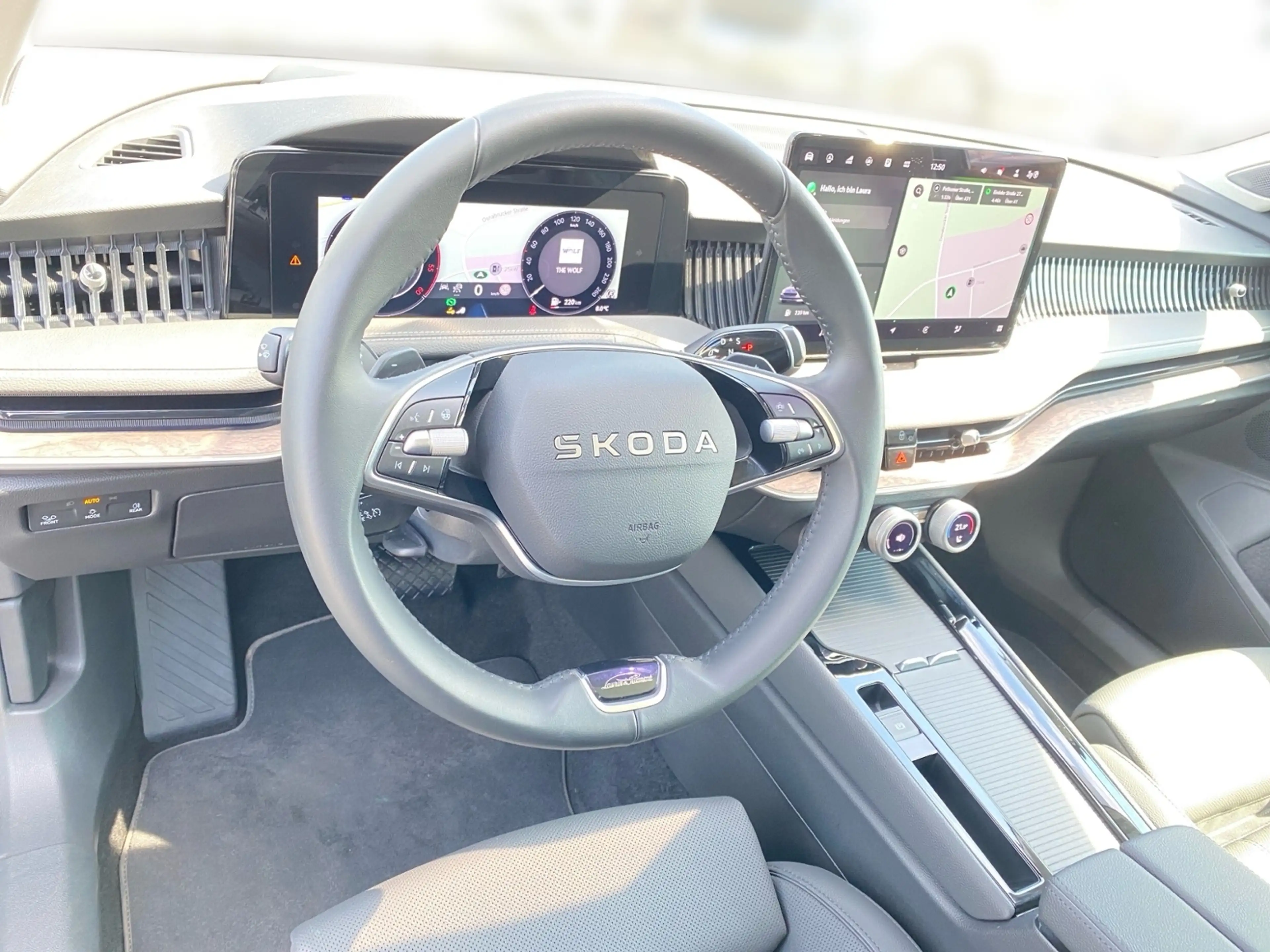 Skoda Superb Combi 2.0 TDI DSG L&K +AHK +CANTON +PANO +DCC +MA — photo 9